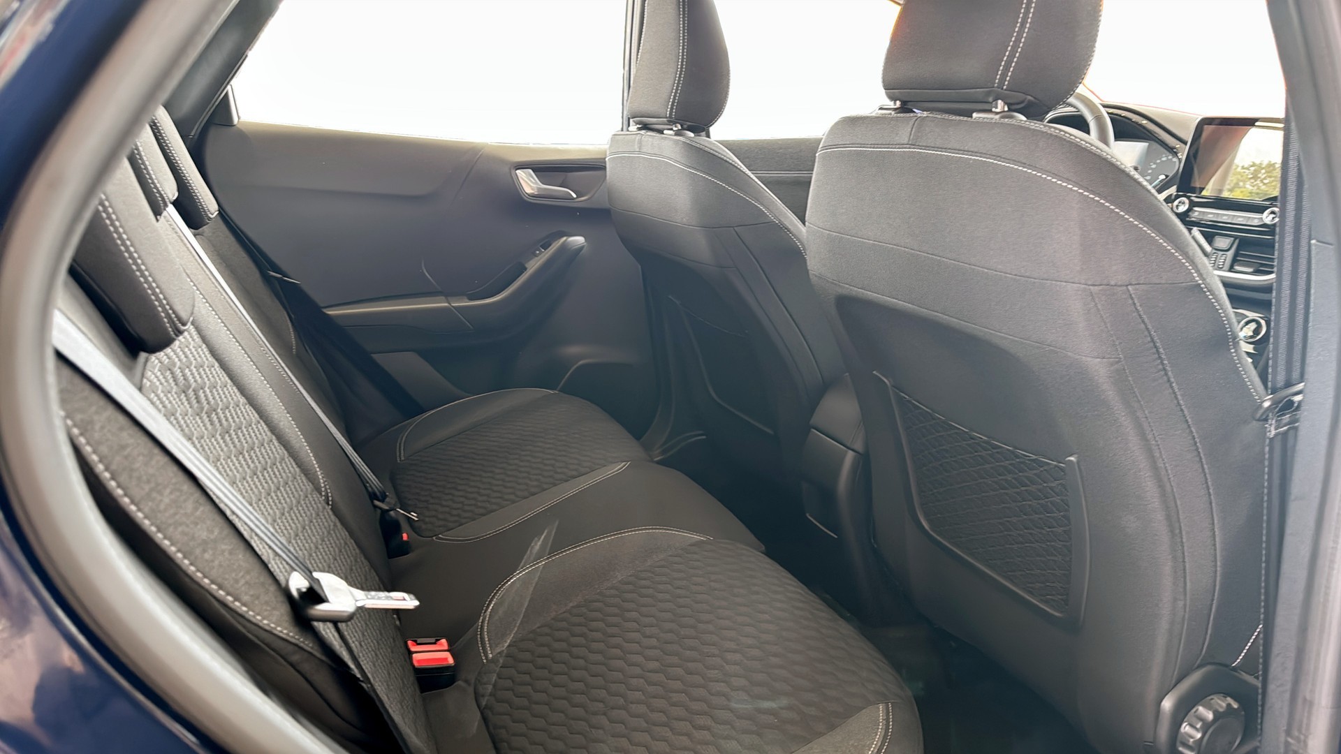 Ford Puma 1.0 EcoBoost Hybrid 2024, bild 5/10