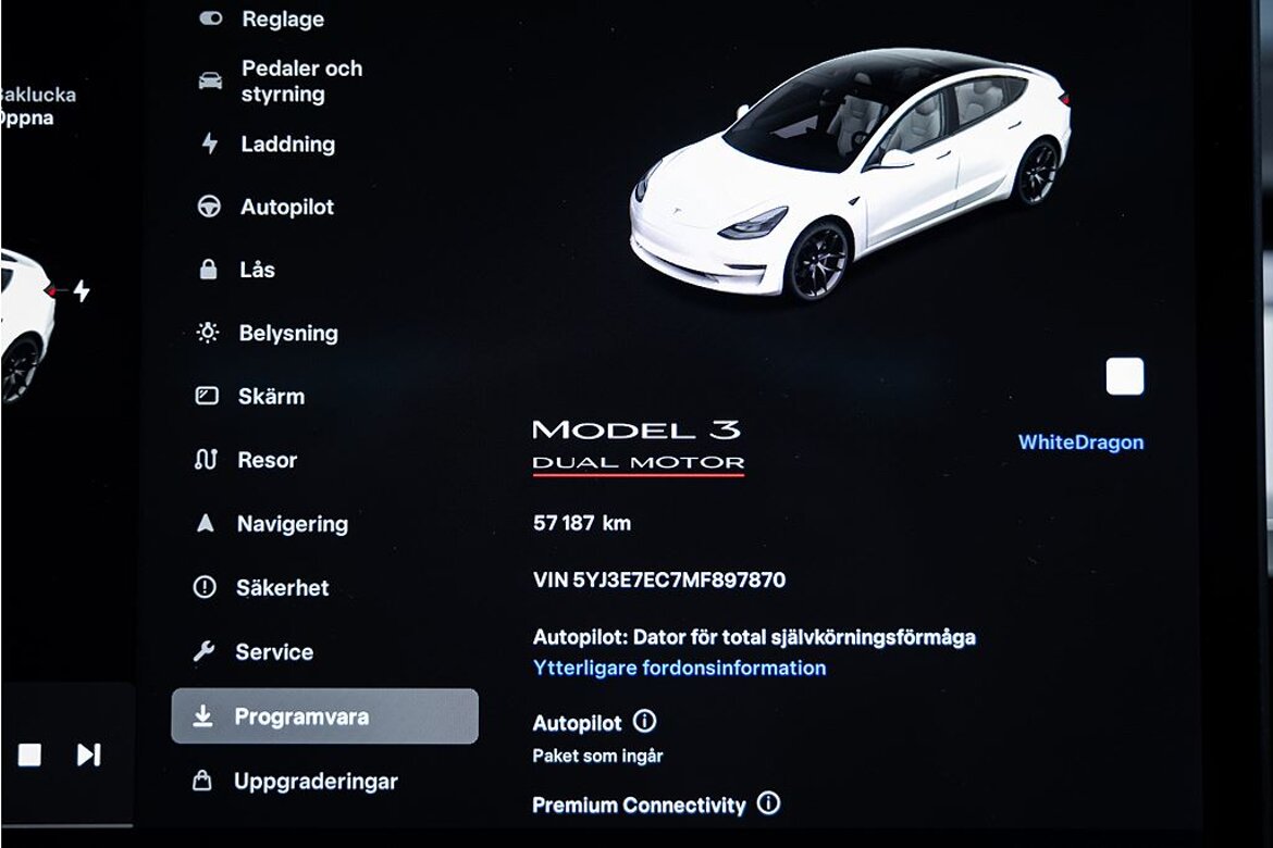 nextmove - nextnews: Tesla überrascht, Ende für BMW i3, Akkuwechsel,  Laderoboter, Model Y AHK, Classic Mini