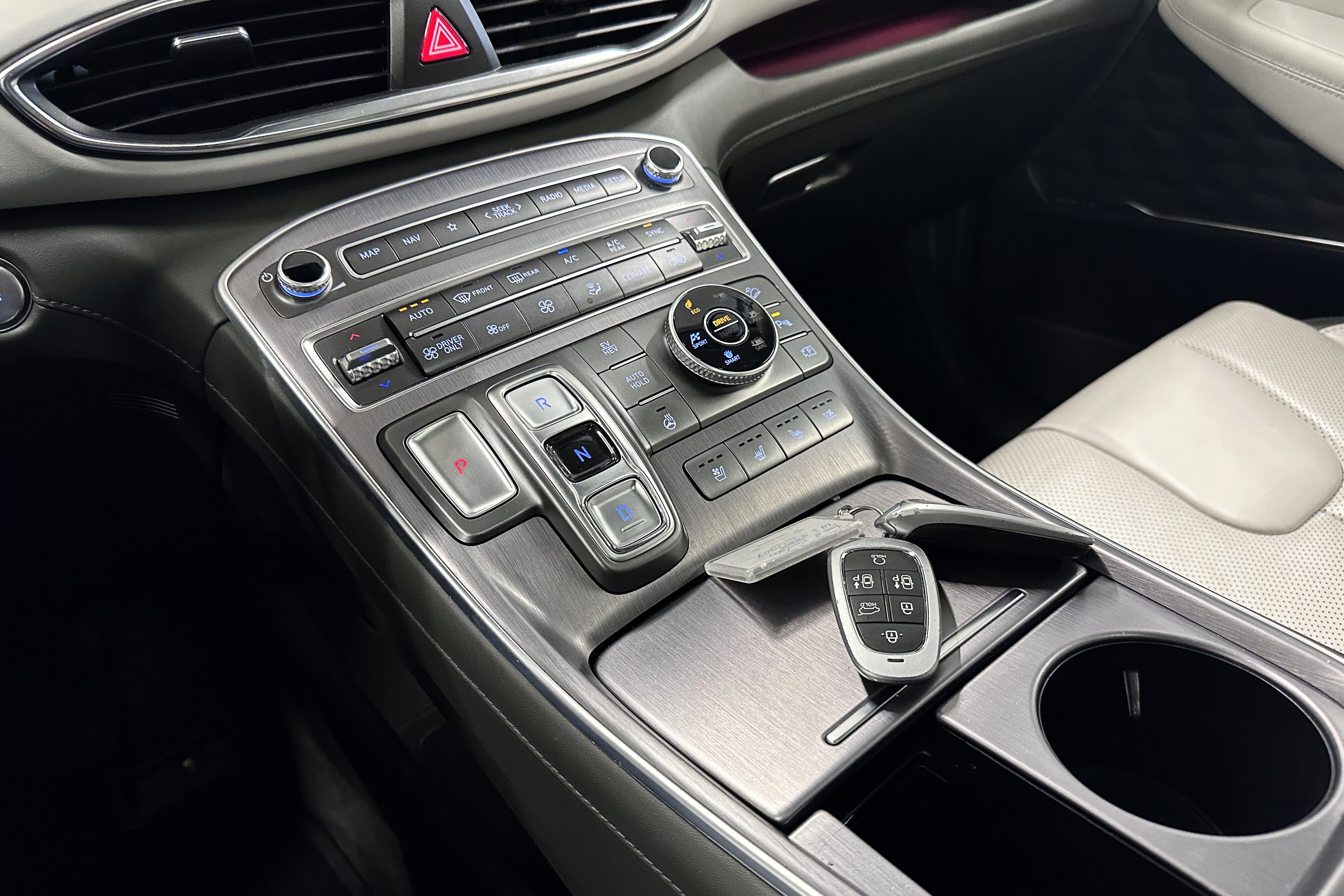 Hyundai Santa Fe PHEV bilde 16