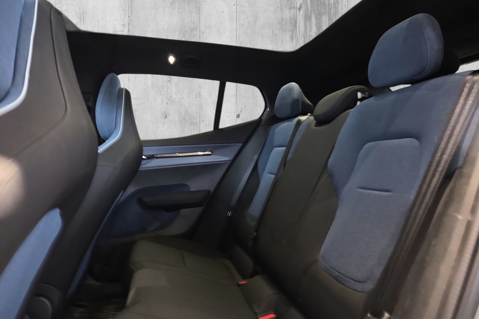 Volvo EX30 Twin Motor Performance bilde 19
