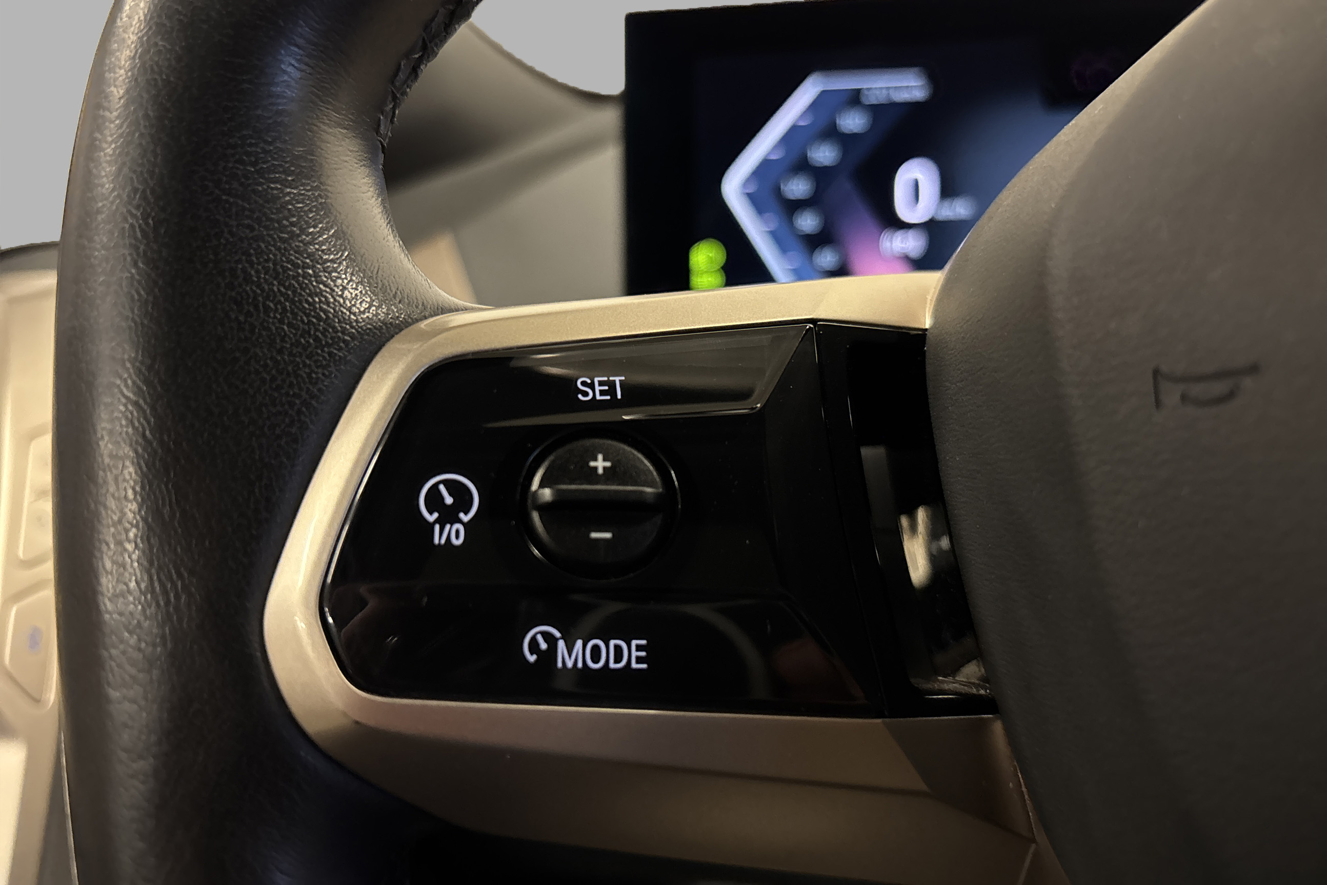 BMW iX xDrive50, 524hk, 2023