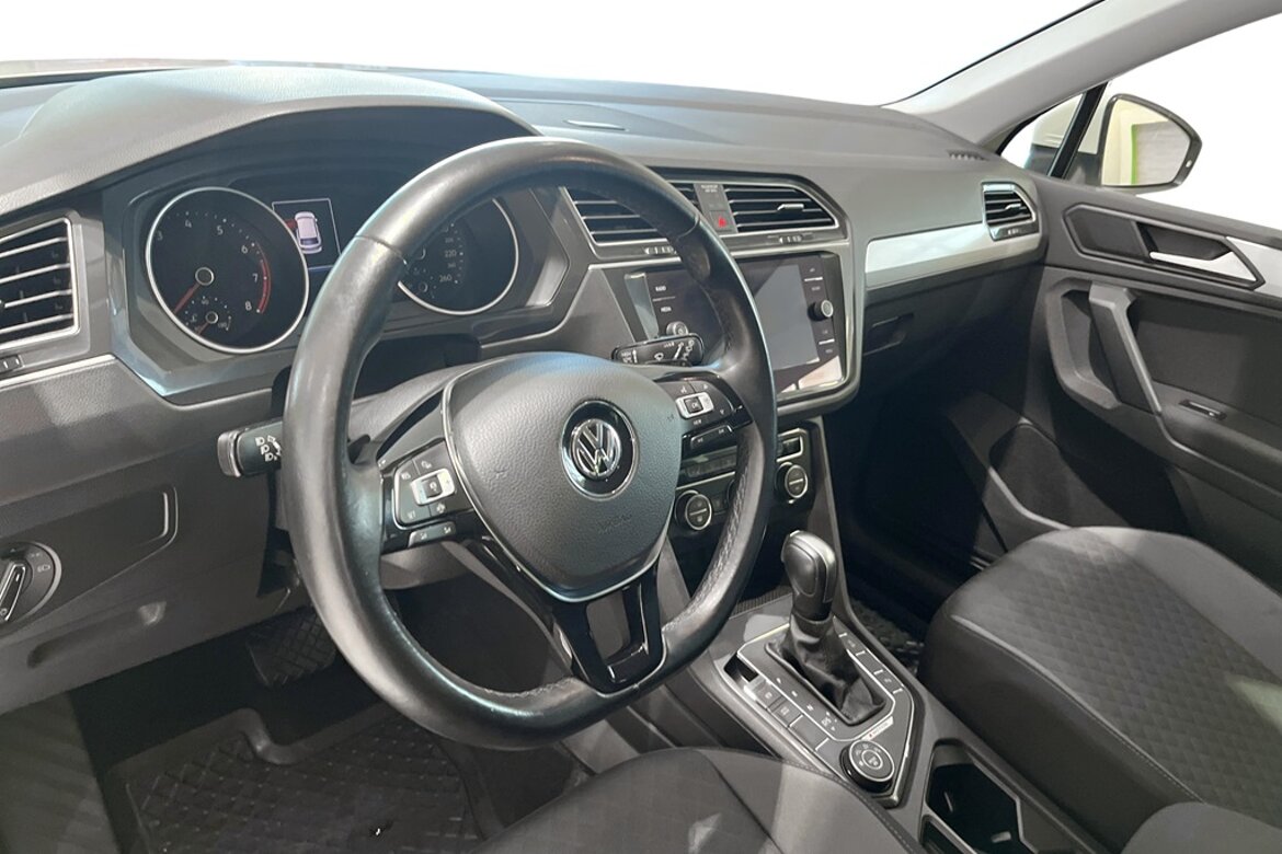 Volkswagen TiguanTSI 190hk DSG I Executive I P-värmare