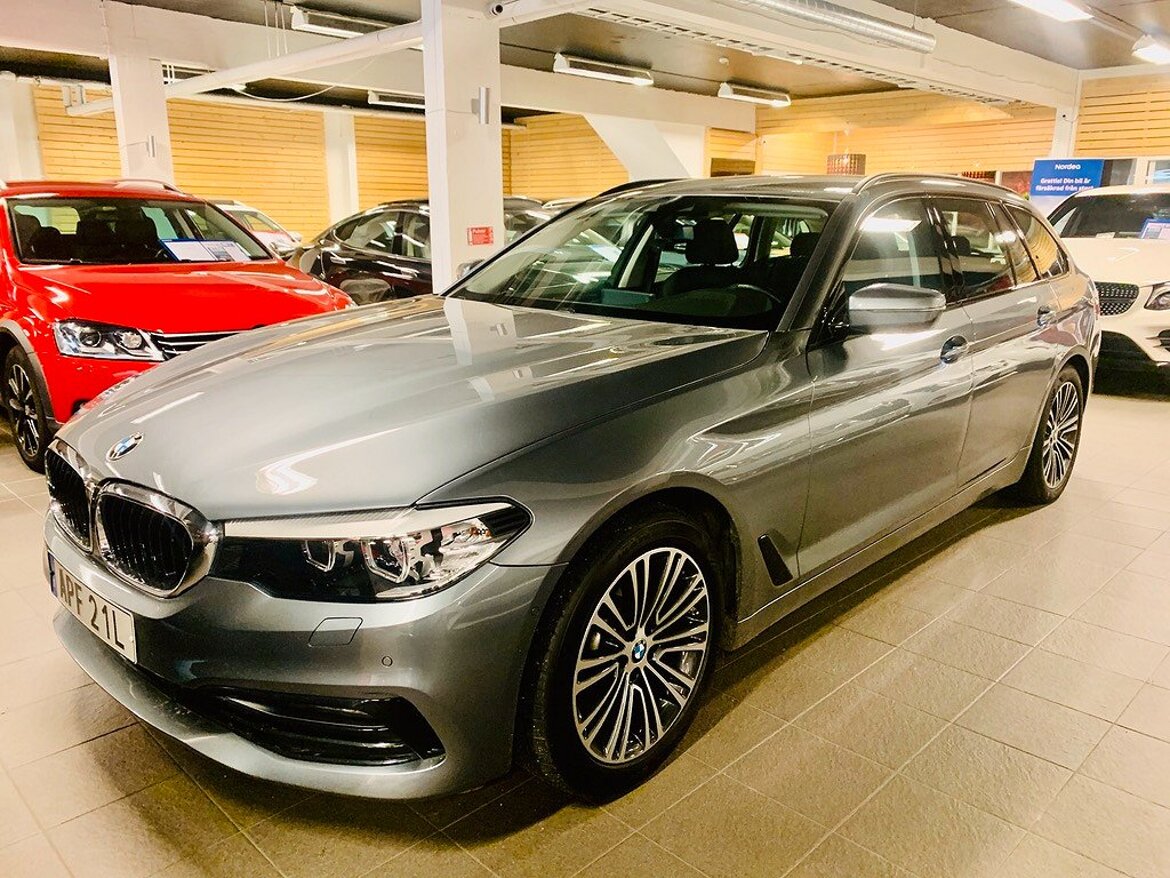 Бмв 520d xdrive 2019