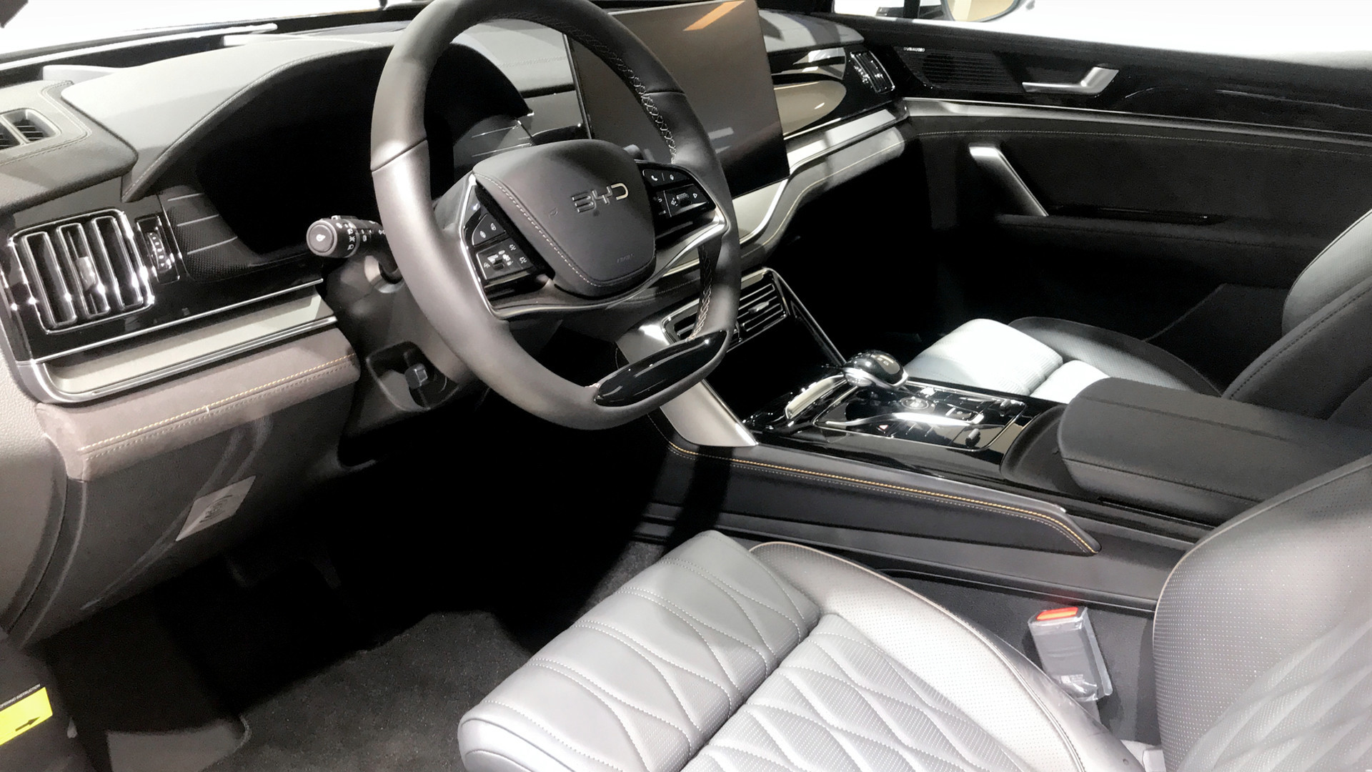 BYD Tang EV AWD 2024, bild 6/9