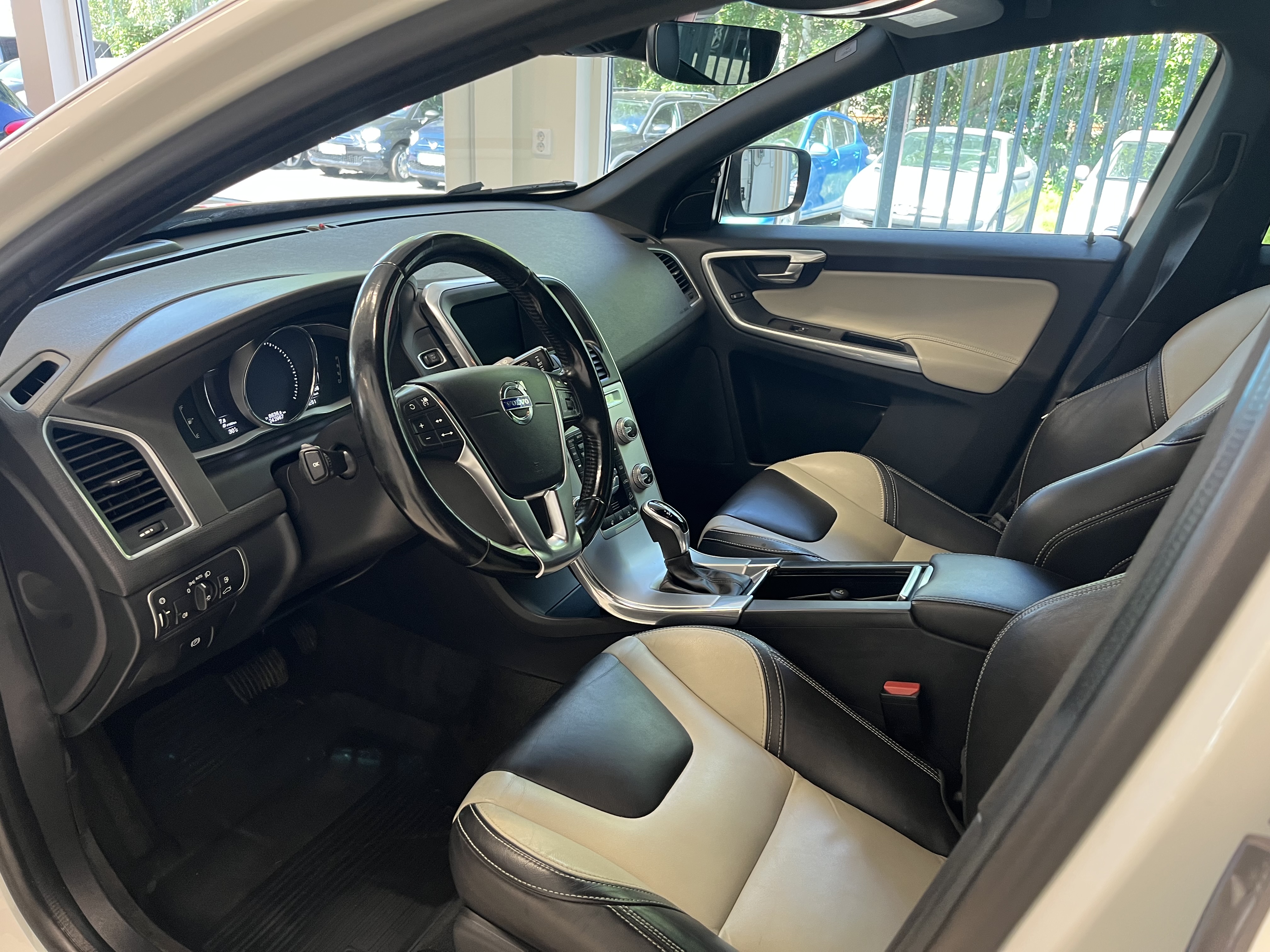 Volvo XC60 D4 AWD Classic Summum Aut 2017, bild 6/6