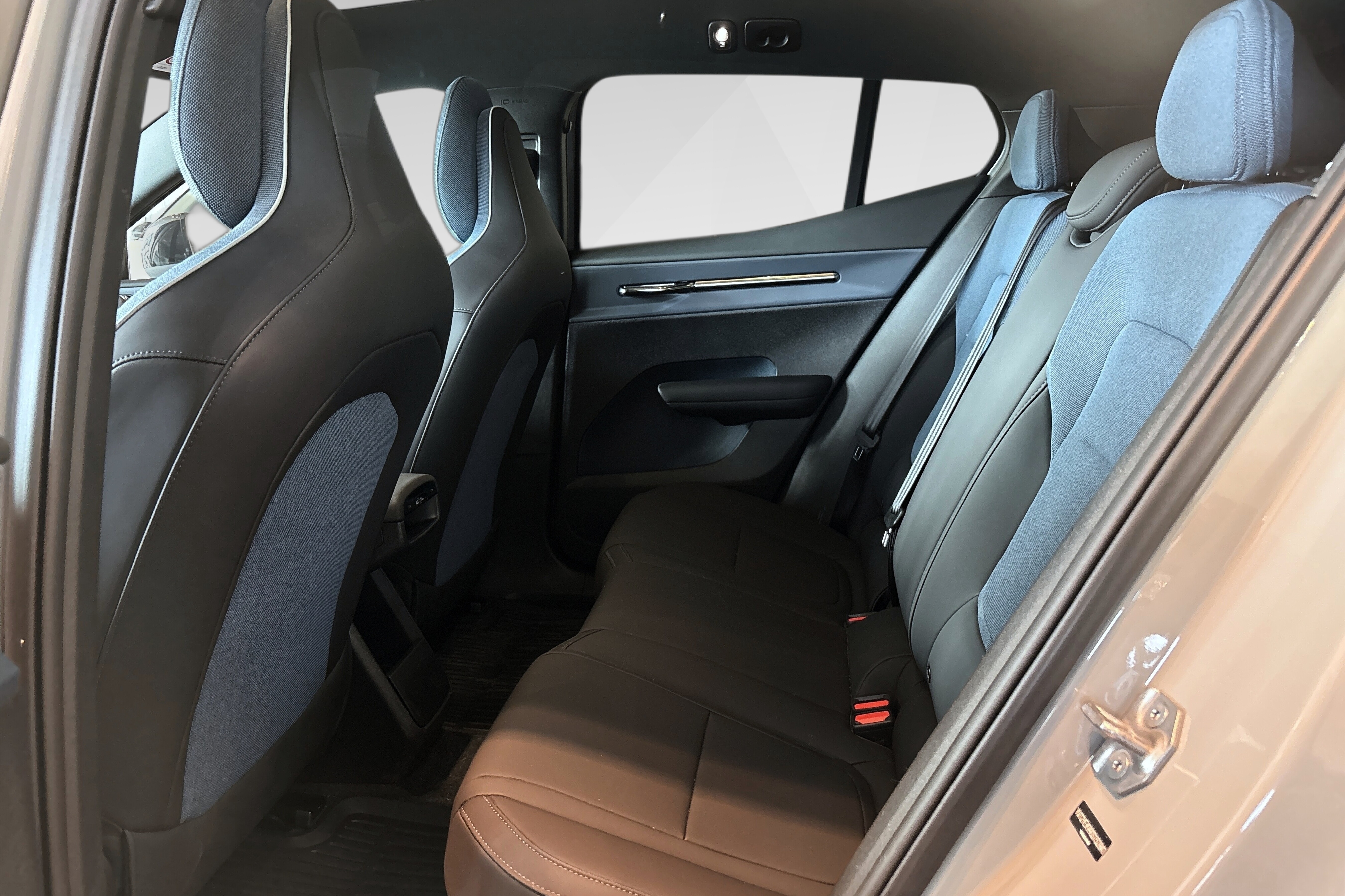 Volvo EX30 Cross Country Twin Motor Performance bilde 17