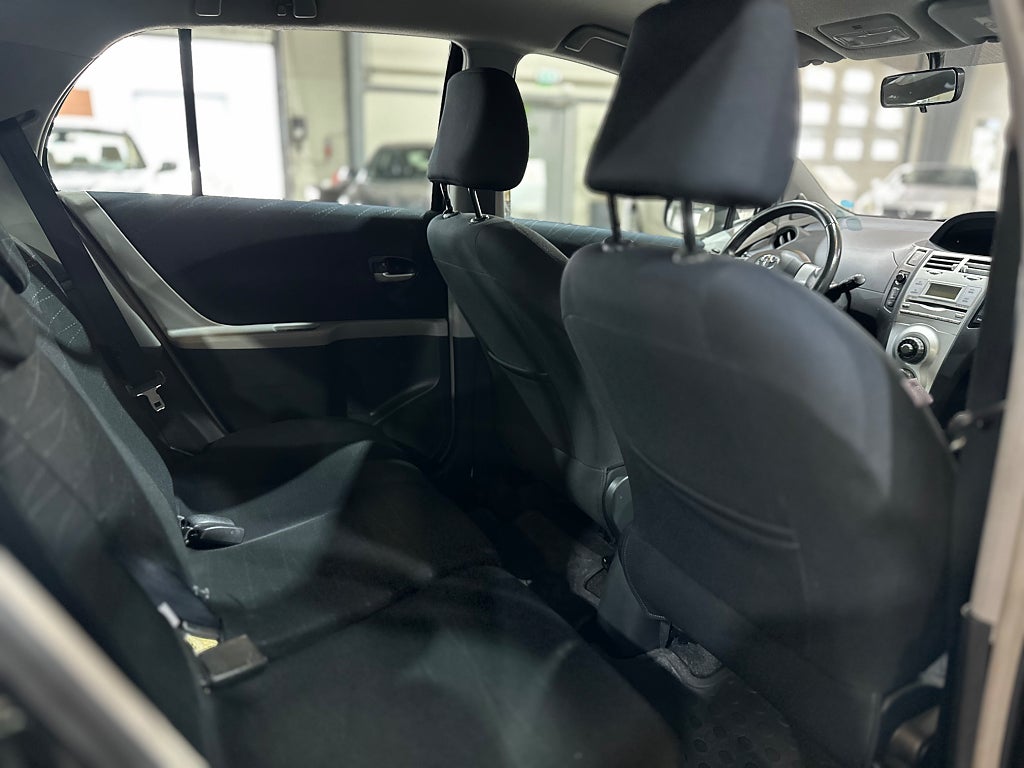 Toyota Yaris 5-door 1.4 D-4D Manual, 90hp, 2008
