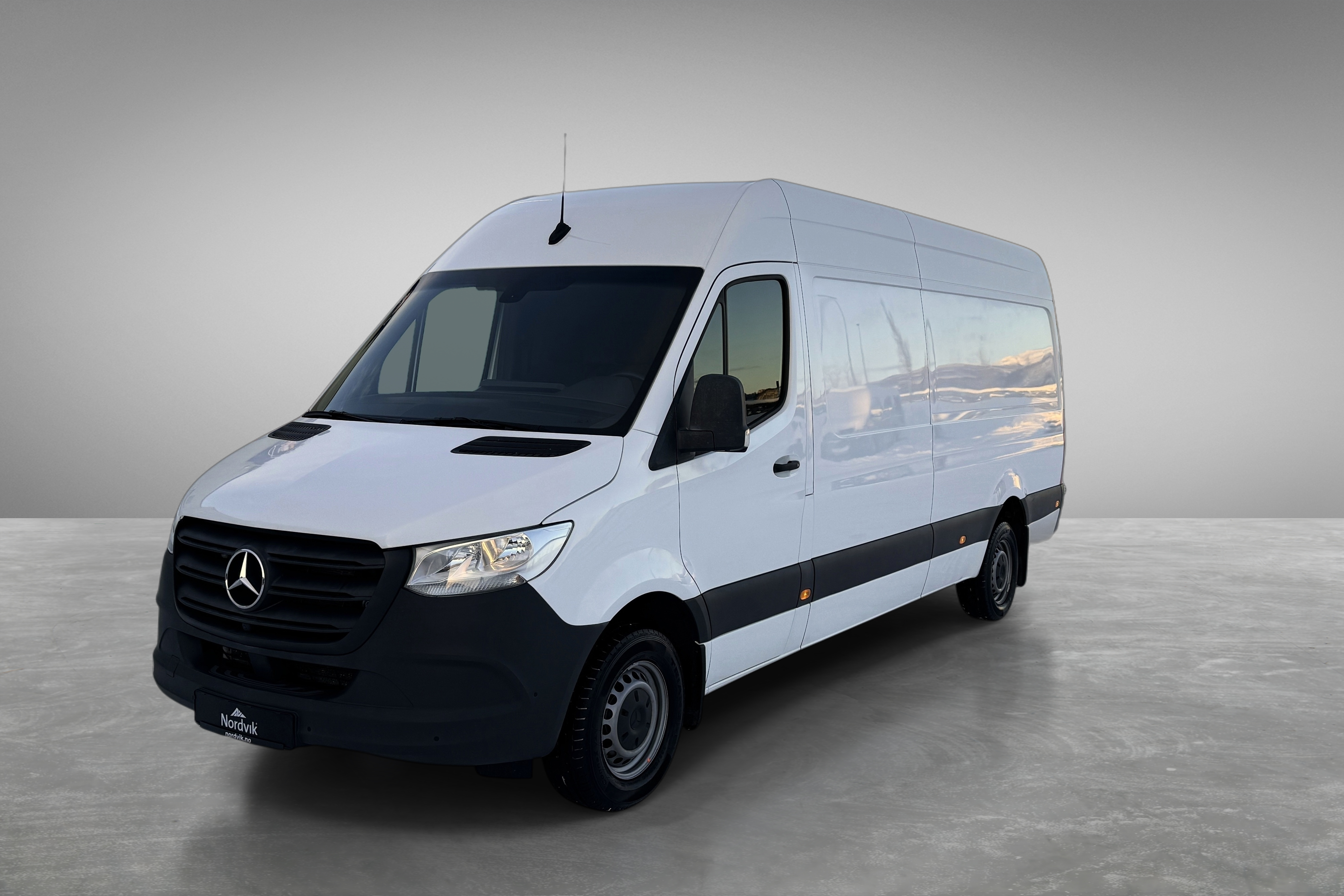 Mercedes-Benz Sprinter 317 CDI RWD Varebil
