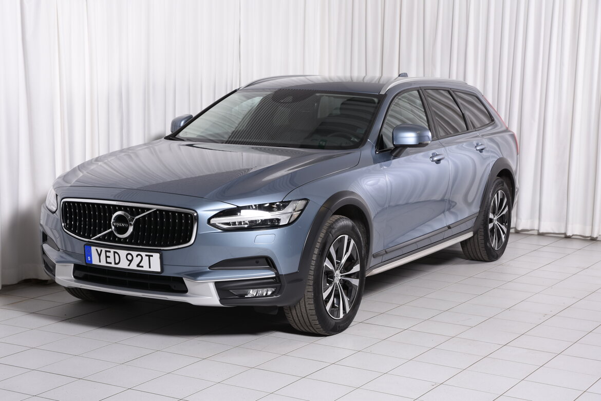 YED92T – Volvo V90 Cross Country