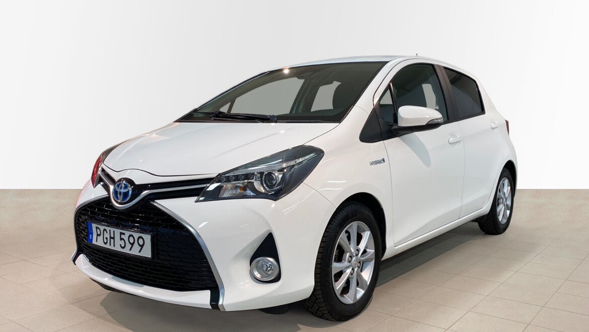 For sale - Toyota Yaris Hybrid 1.5 VVT-i CVT, 101hp, 2017 for sale at