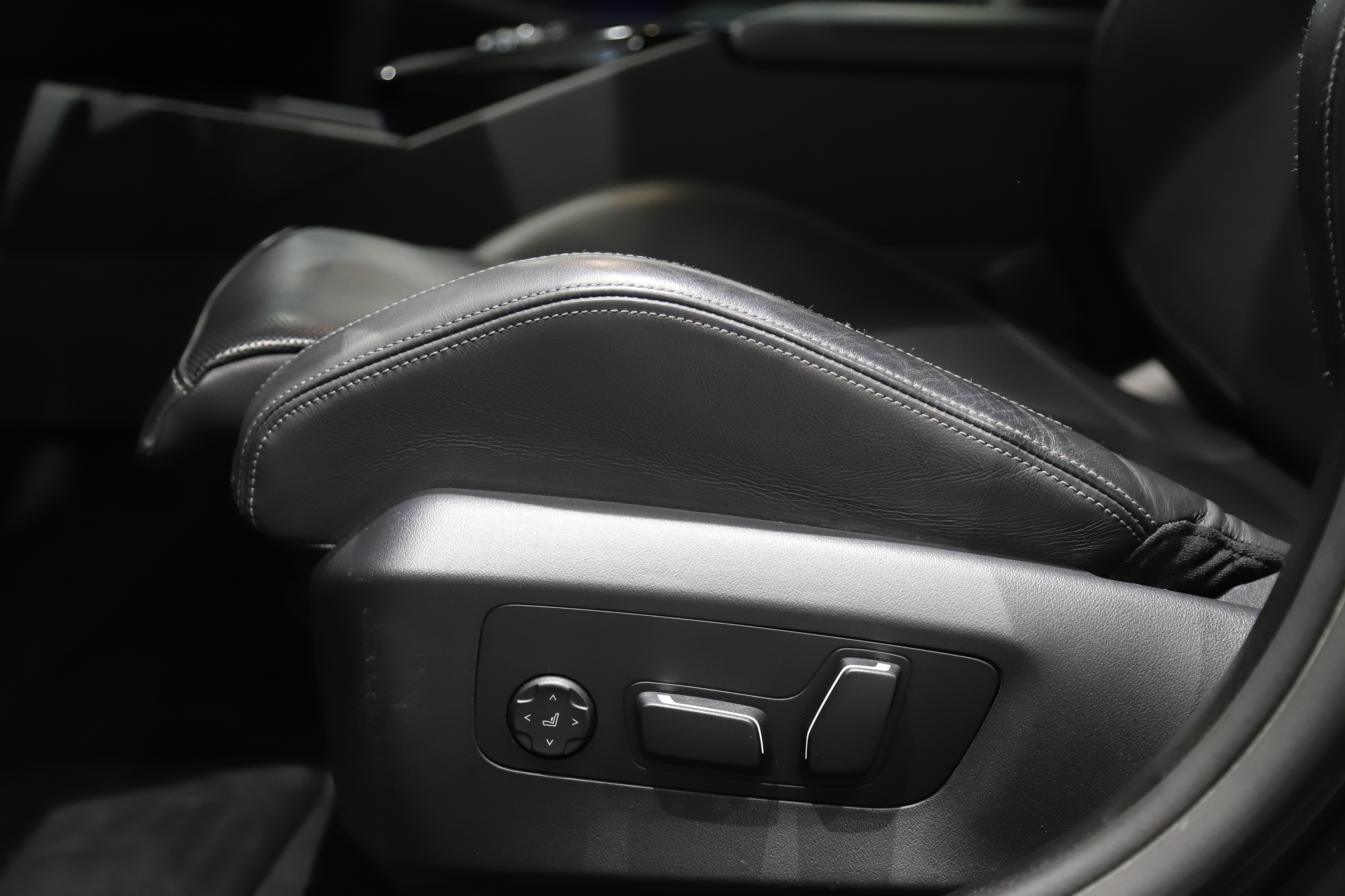 BMW M5 Touring Steptronic, 727hk, 2025
