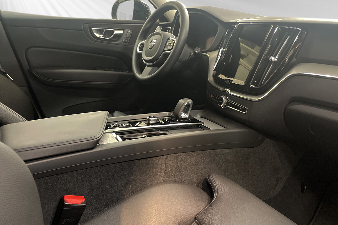 Volvo XC60 B4 AWD Geartronic, 197hp, 2023