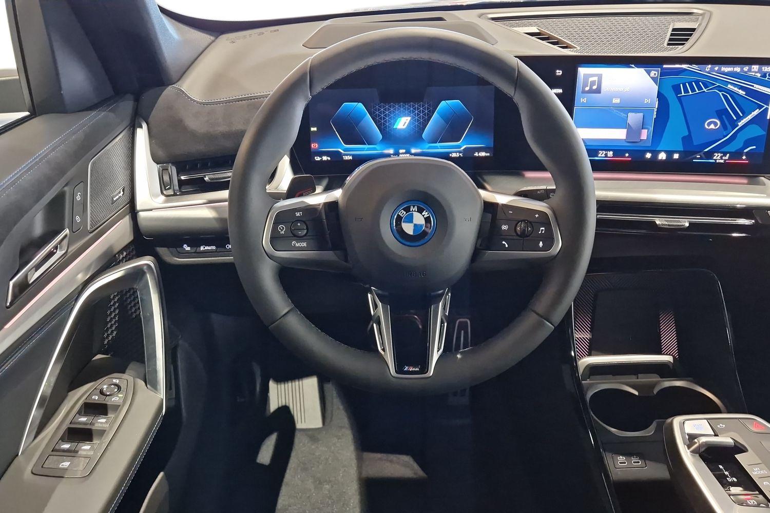 BMW iX1 eDrive20, 204ps, 2026