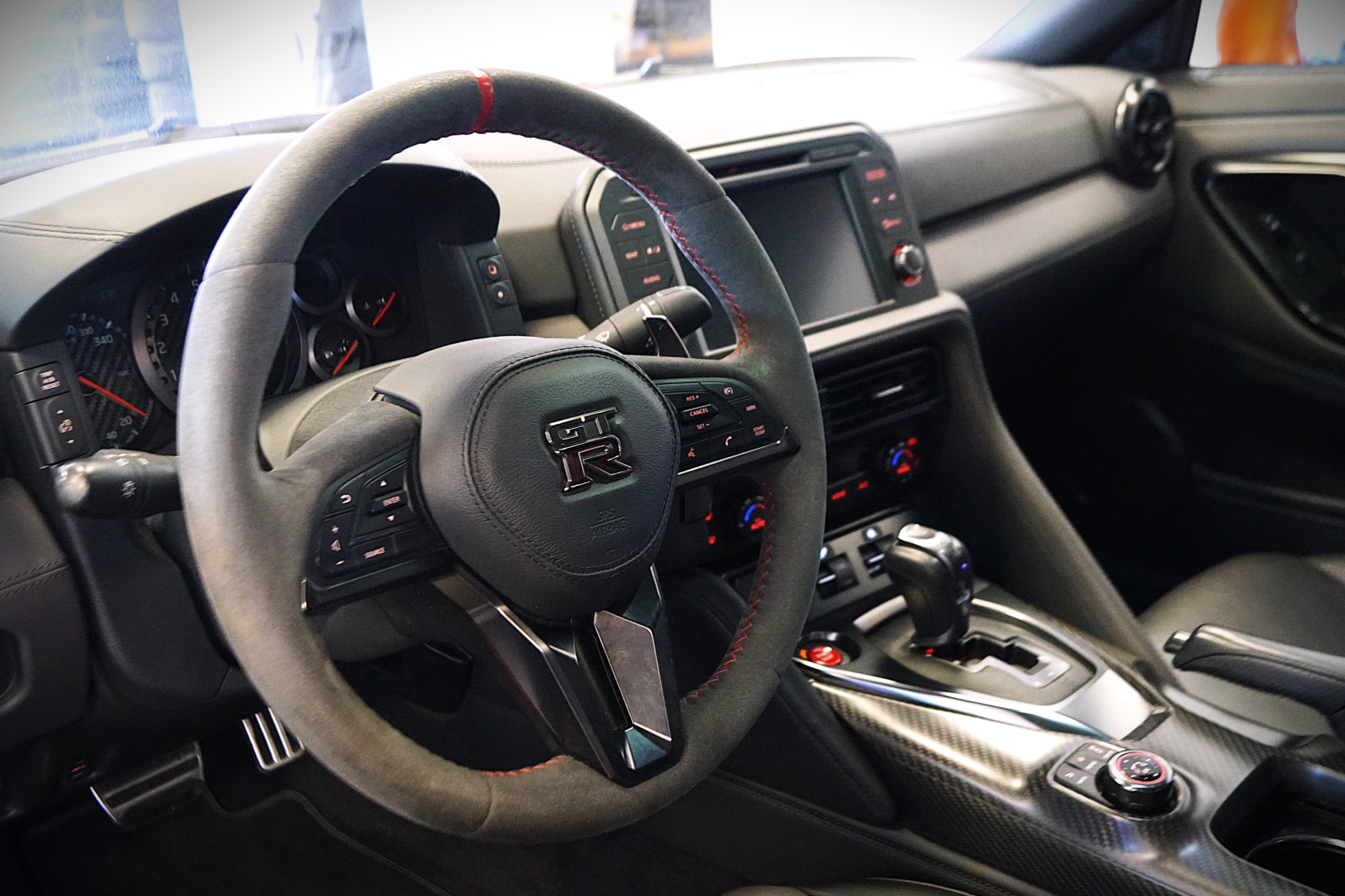 Nissan GT-R 3.8 V6 4x4 DCT, 570hp, 2018