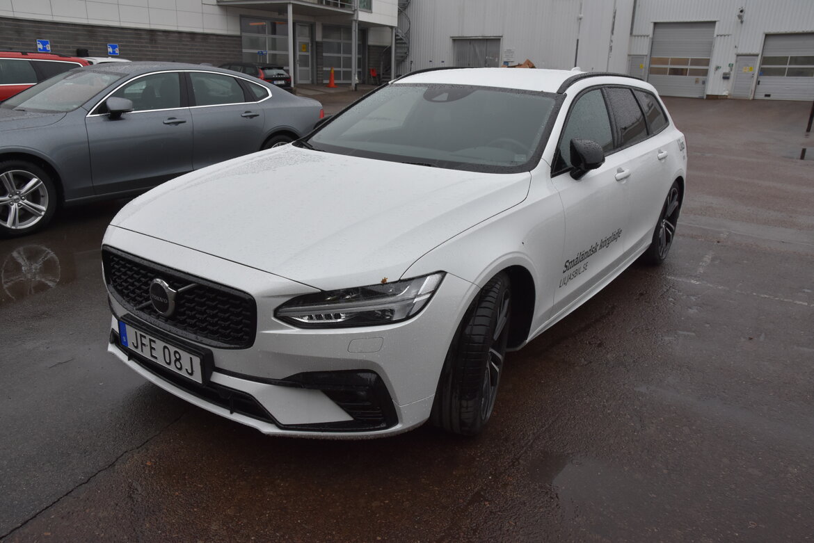 JFE08J – Volvo V90