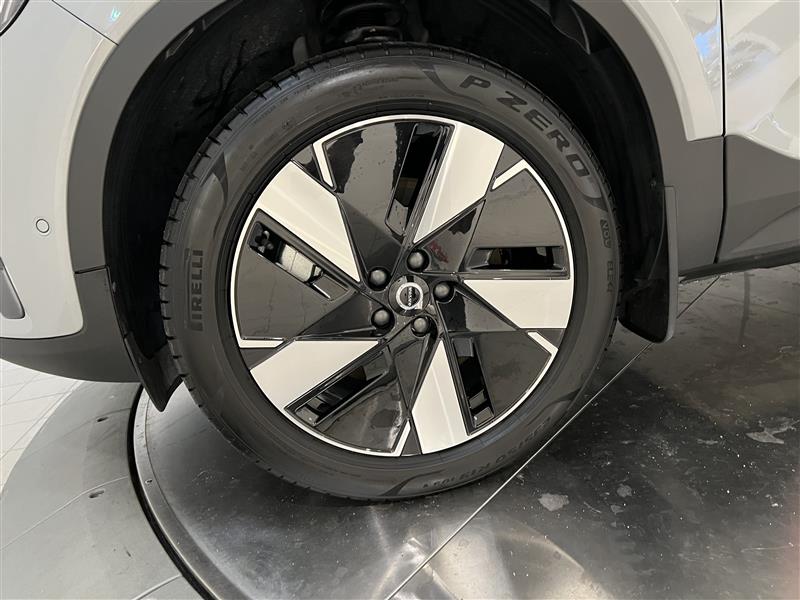 Volvo EX40 Single Motor Extended Range, 252hk, 2025