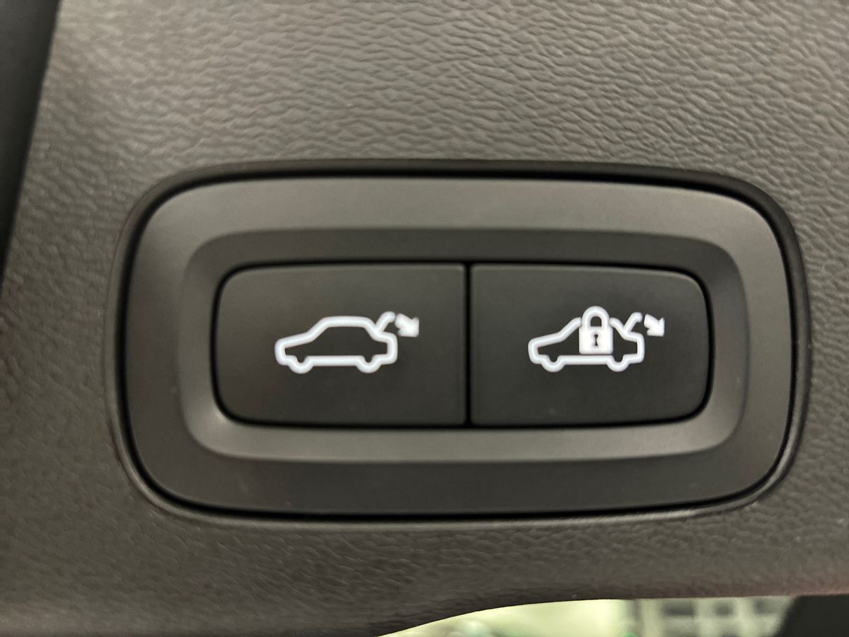 Volvo XC60 Recharge T6 AWD Geartronic, 350hk, 2025