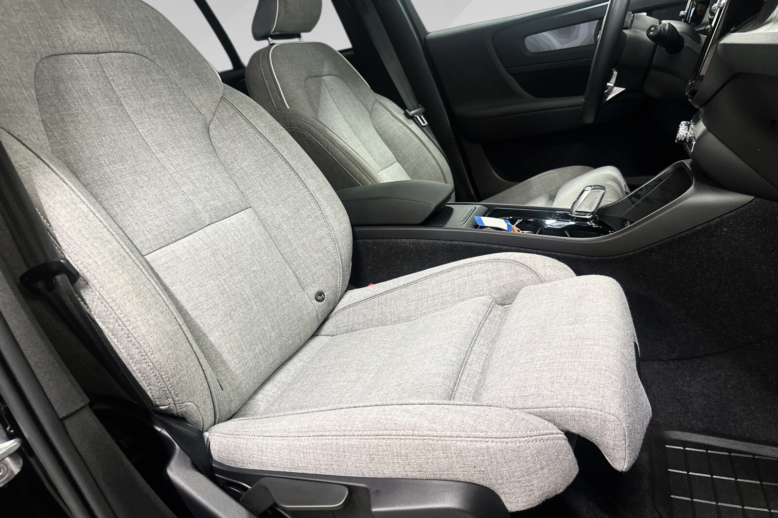 Volvo XC40 Recharge Twin motor bilde 13