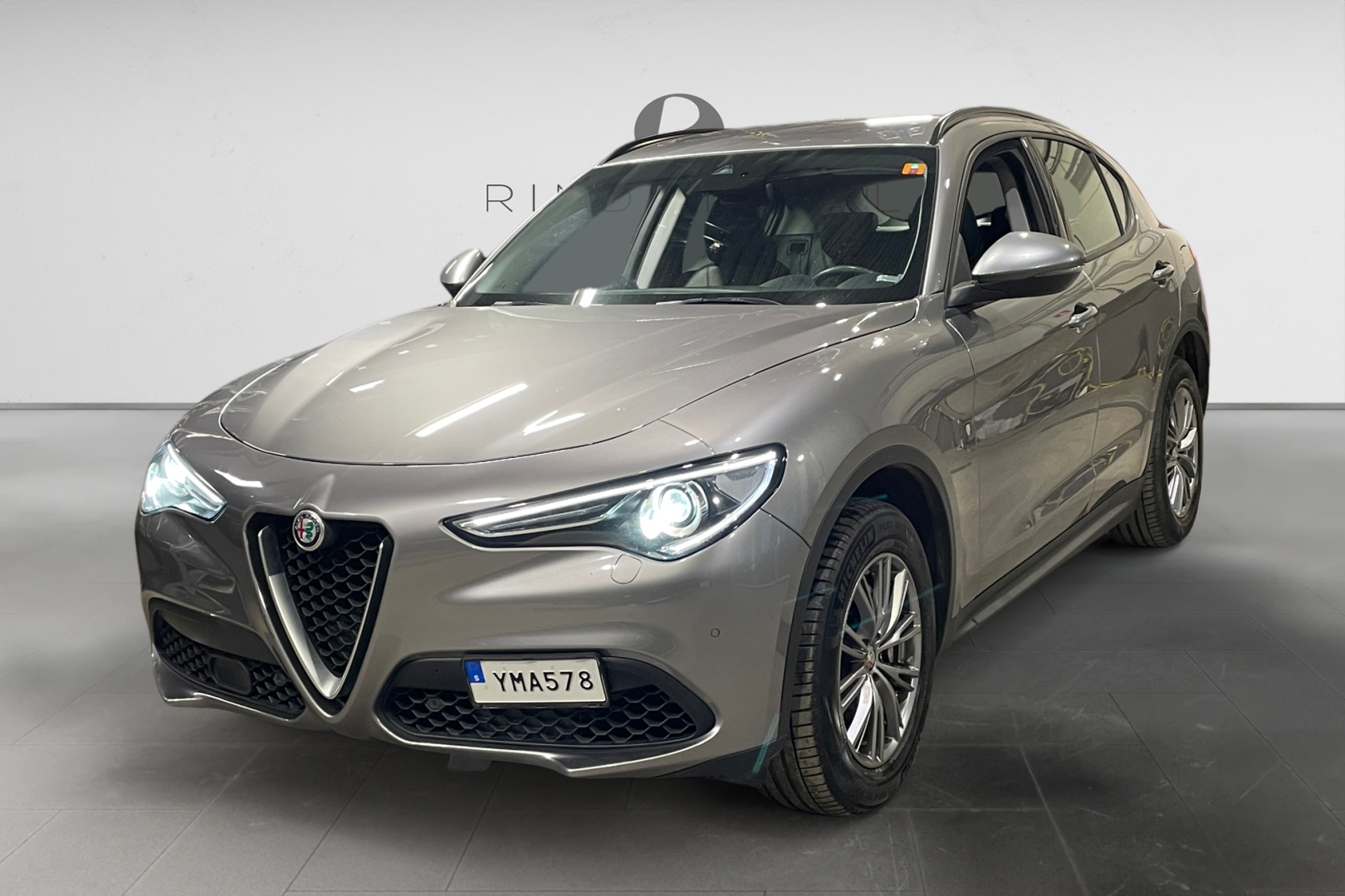 Alfa Romeo Stelvio 201 л.с.