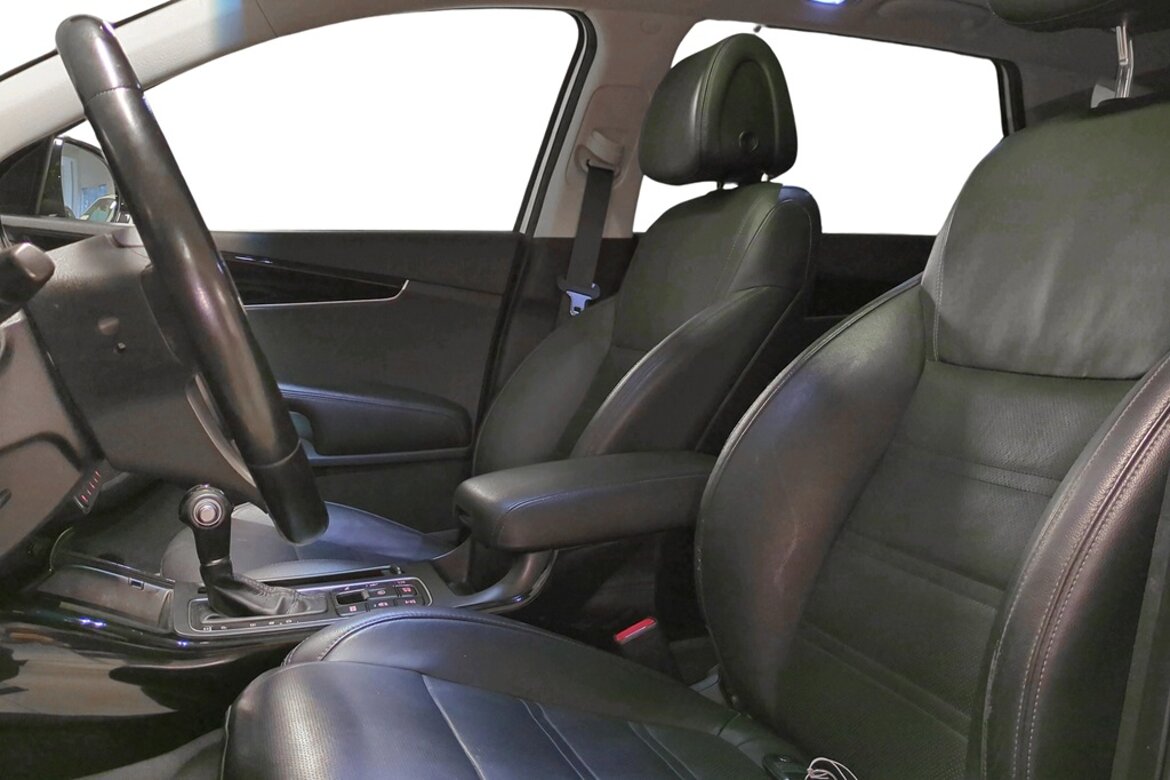 Kia Sorento2.2 CRDI AWD AUTOMAT 200HK 7-SITS Black Weekend