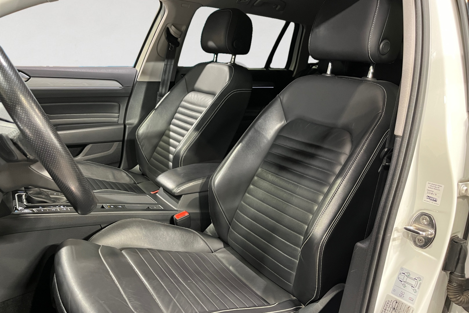 Volkswagen Passat 2020, bild 2/19