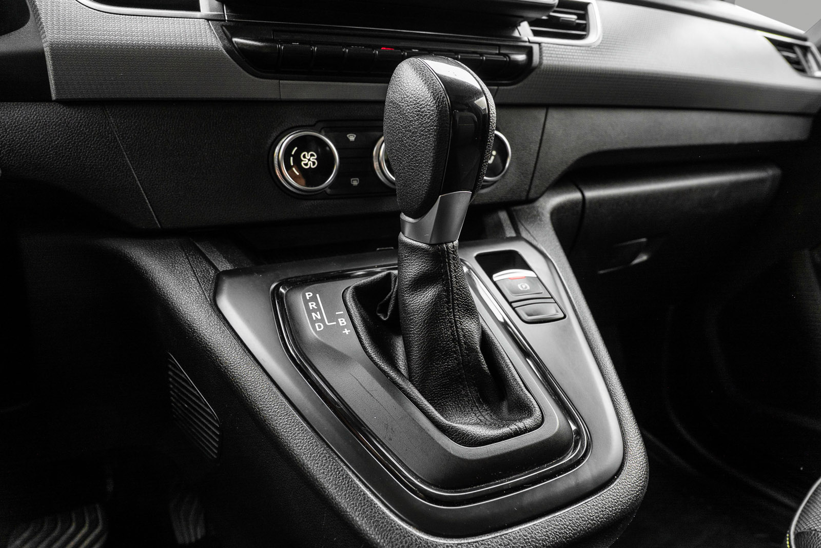 Renault Kangoo E-Tech, 122hp, 2022