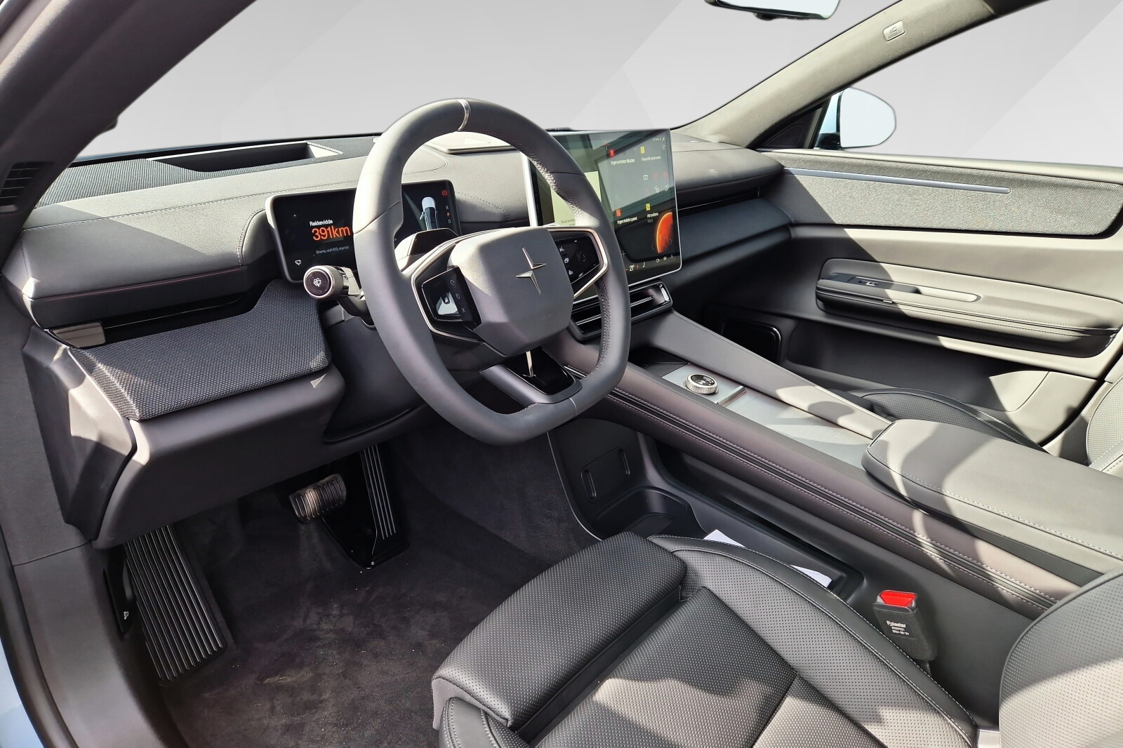 Polestar 4 Long Range Dual motor bilde 11
