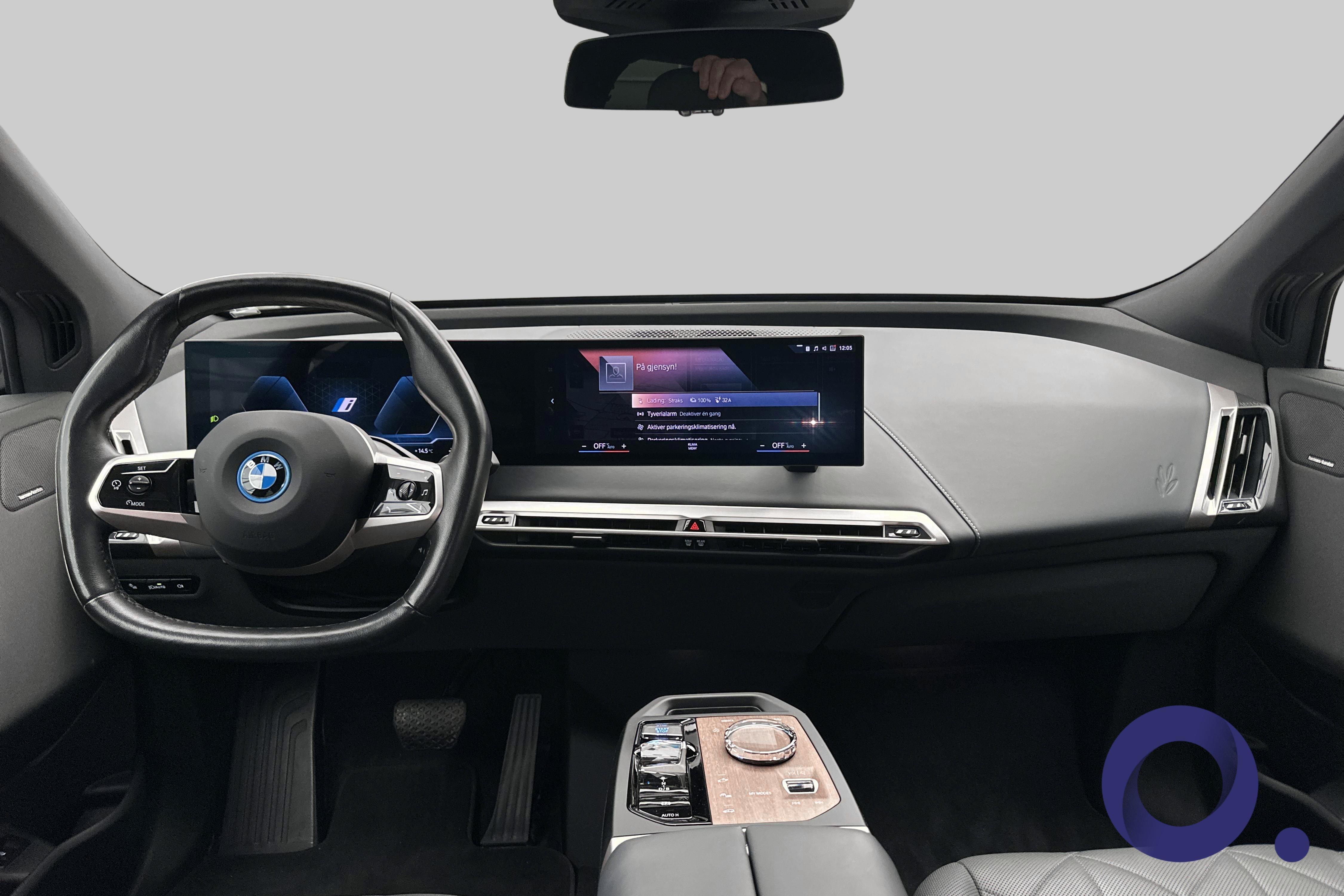 BMW iX xDrive50, 524hp, 2022