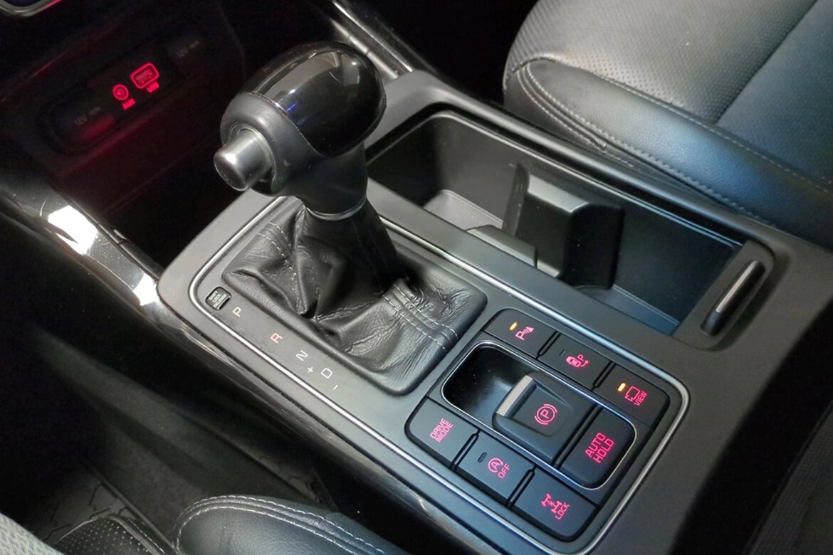 Kia Sorento2.2 CRDI AWD AUTOMAT 200HK 7-SITS Black Weekend