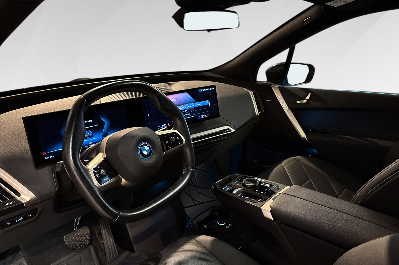 BMW iX xDrive40 bilde 11
