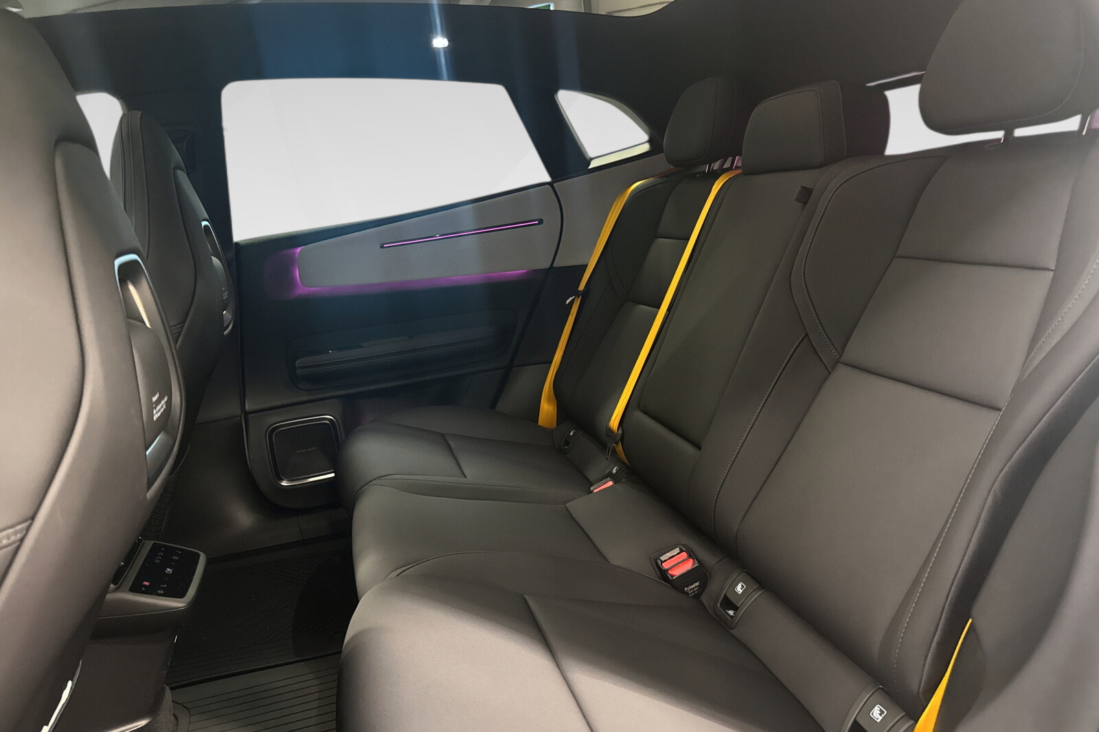 Polestar 4 Long Range Dual motor bilde 18