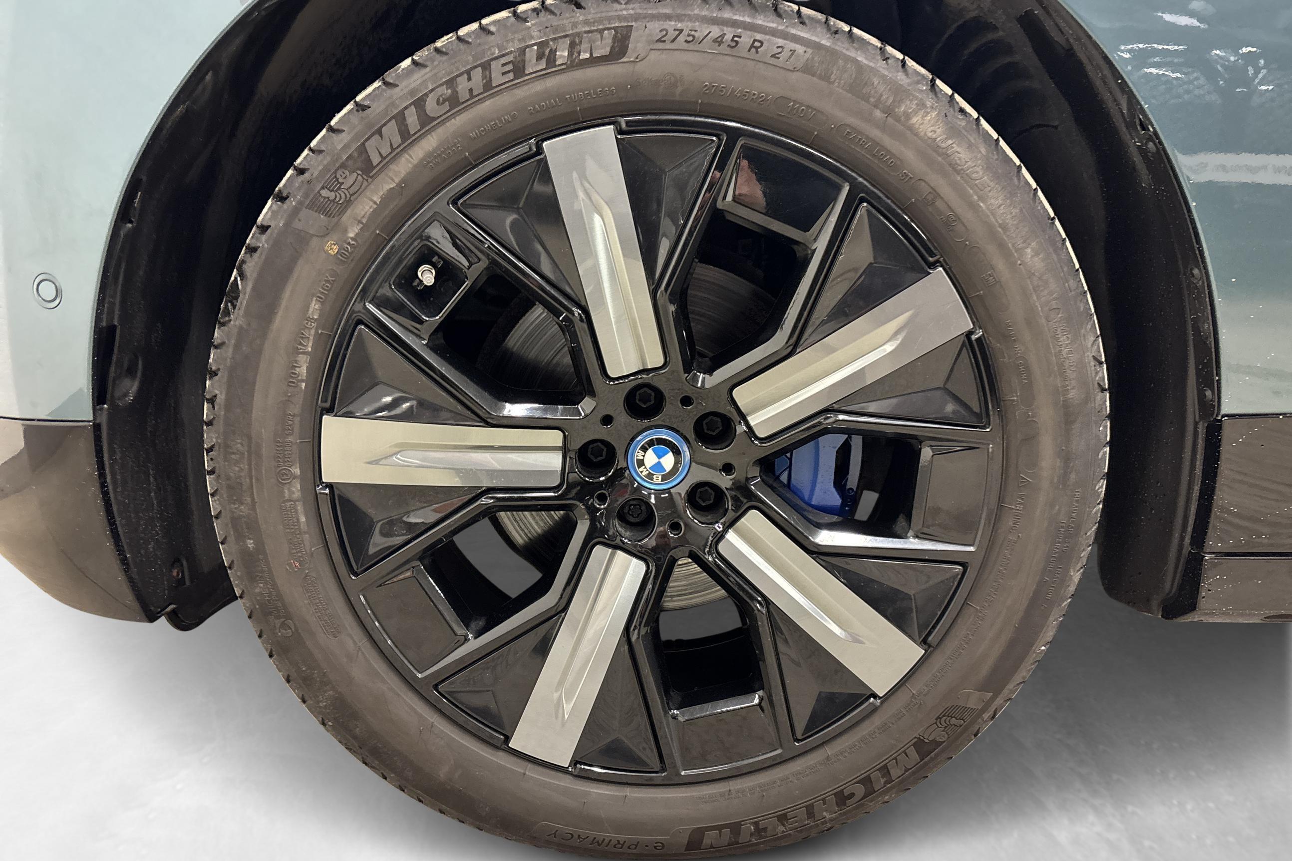 BMW iX xDrive50, 524hk, 2023