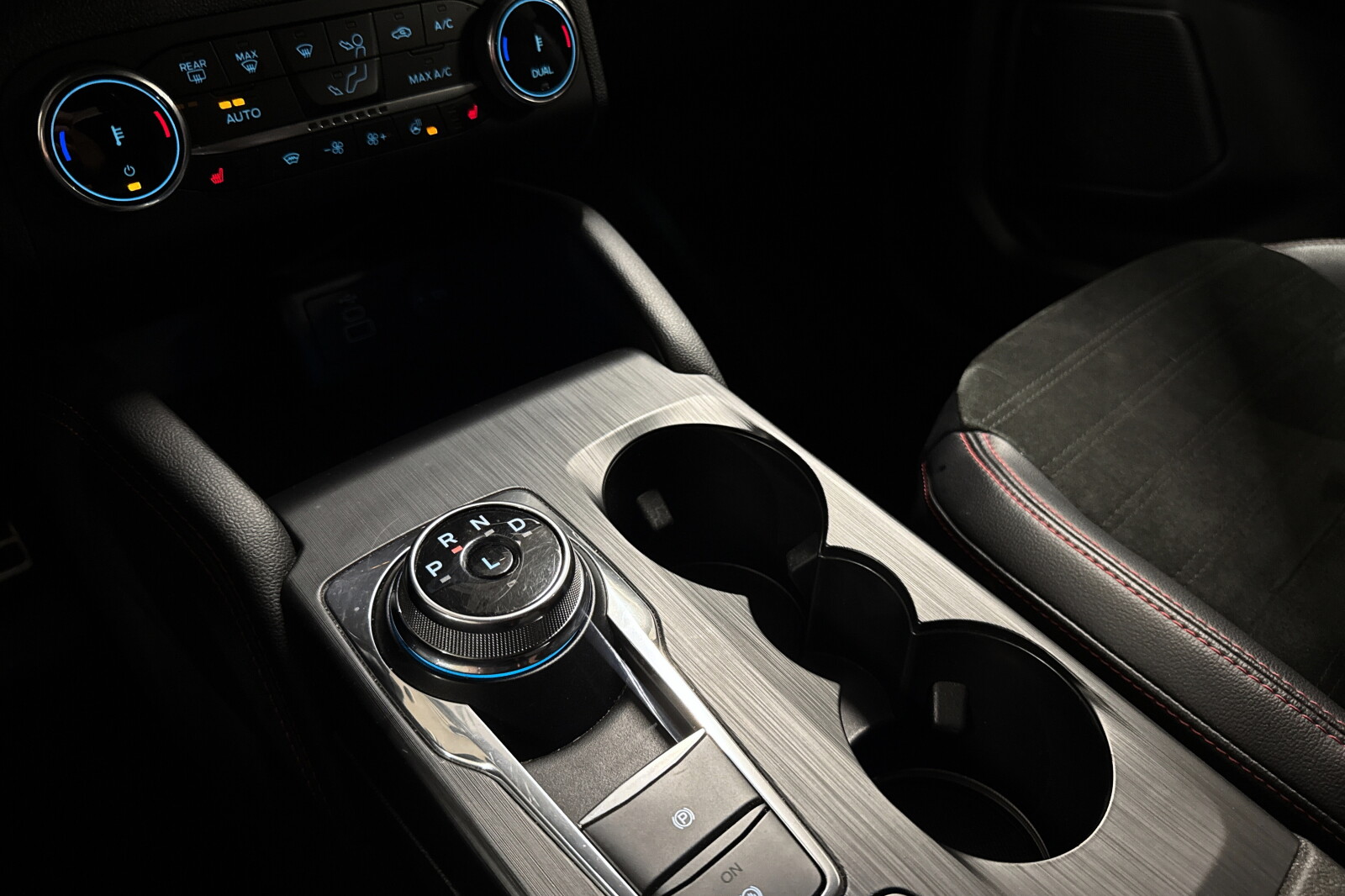 Ford Kuga Plug-In Hybrid bilde 16