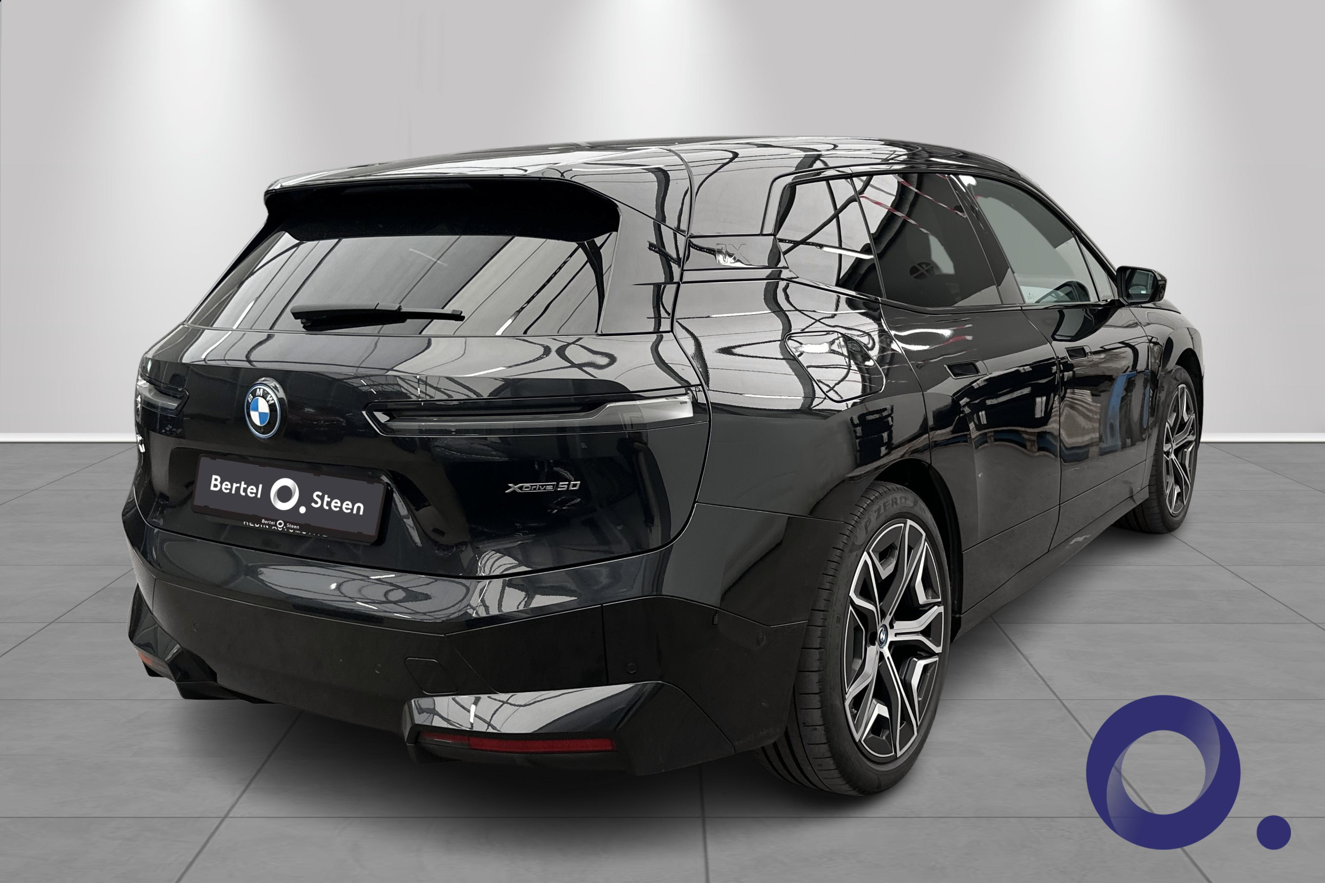 BMW iX xDrive50, 524hp, 2022
