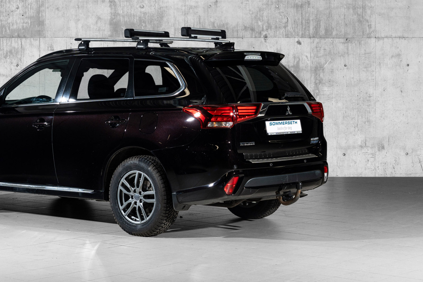 Bruktbil Mitsubishi Outlander PHEV hos Sommerseth