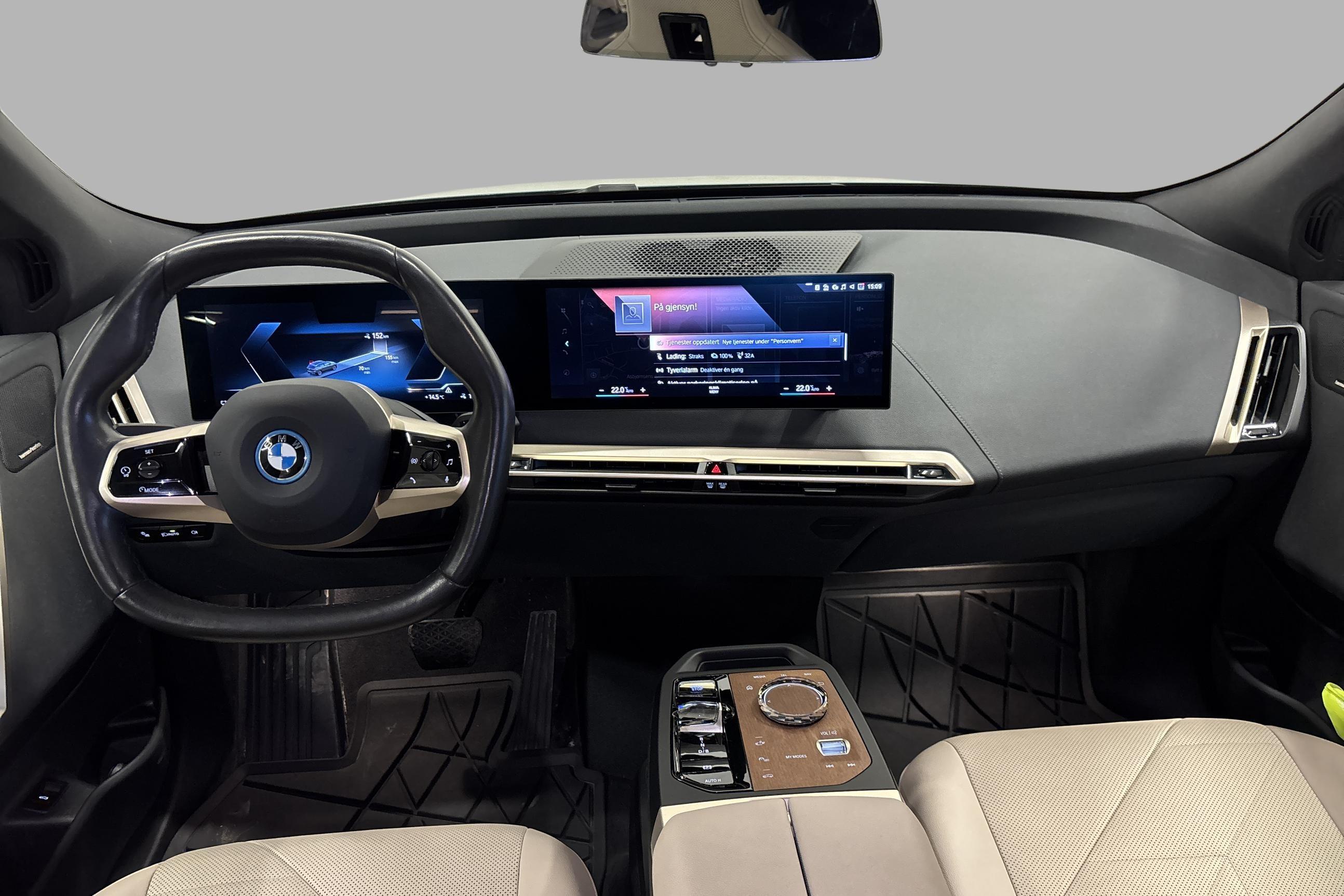 BMW iX xDrive50, 524hk, 2023