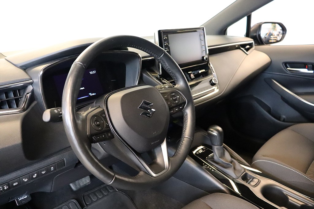 Suzuki Swace Hybrid e-CVT, 122hp, 2022