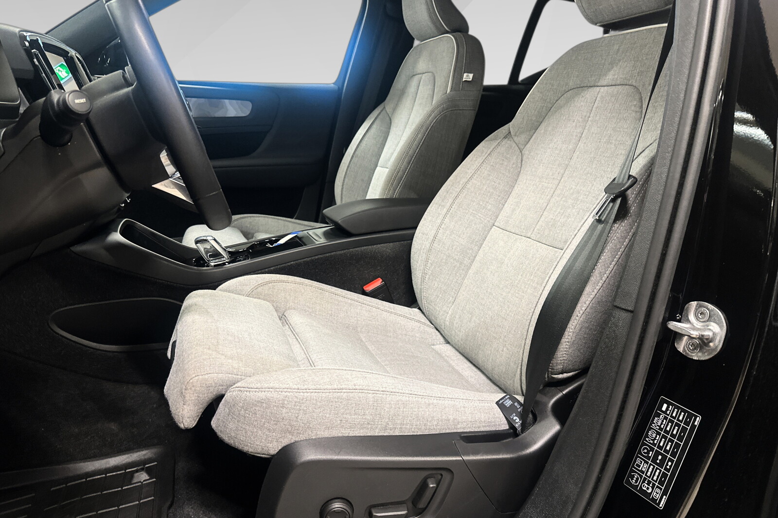 Volvo XC40 Recharge Twin motor bilde 14