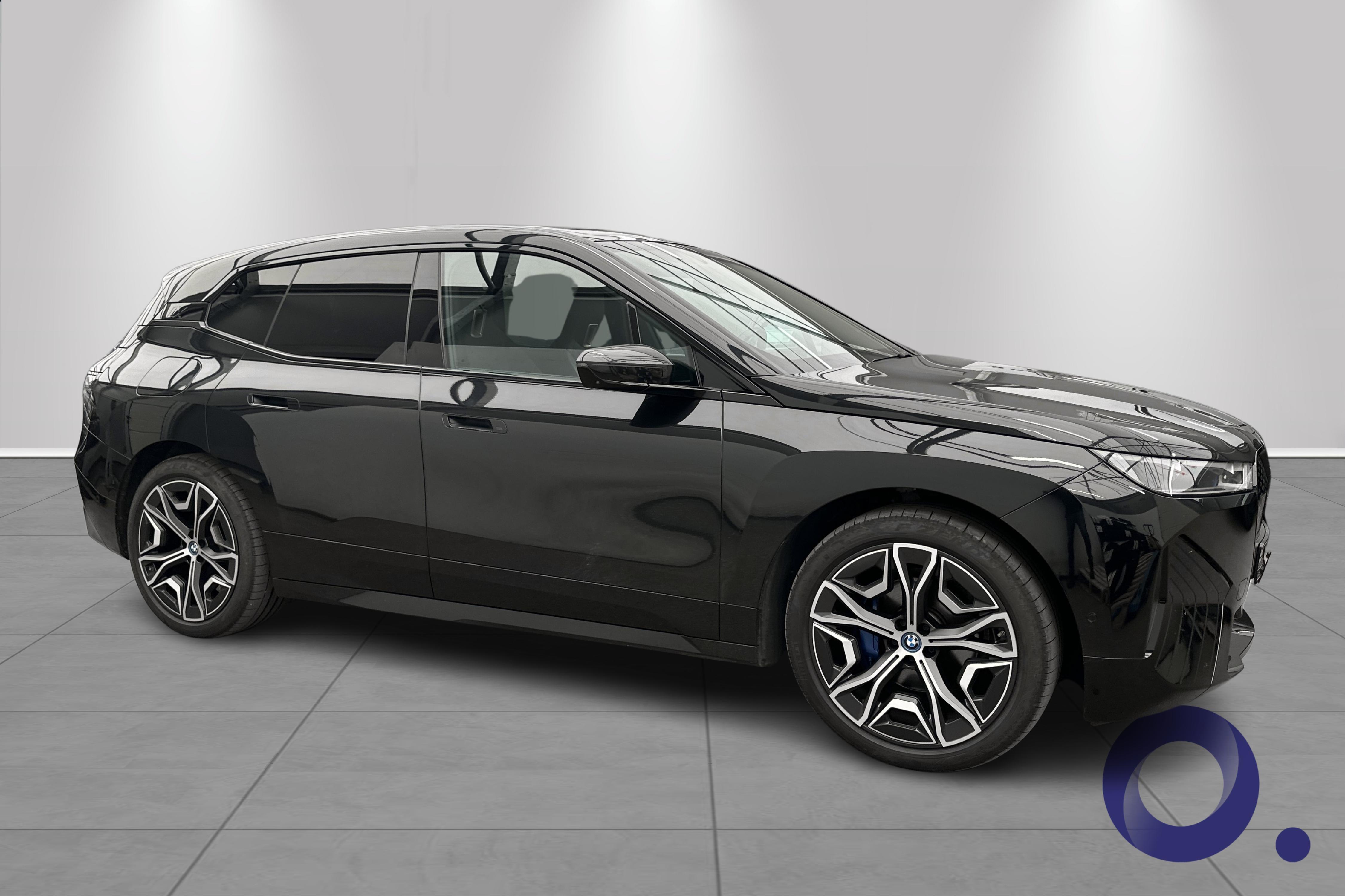 BMW iX xDrive50, 524hp, 2022