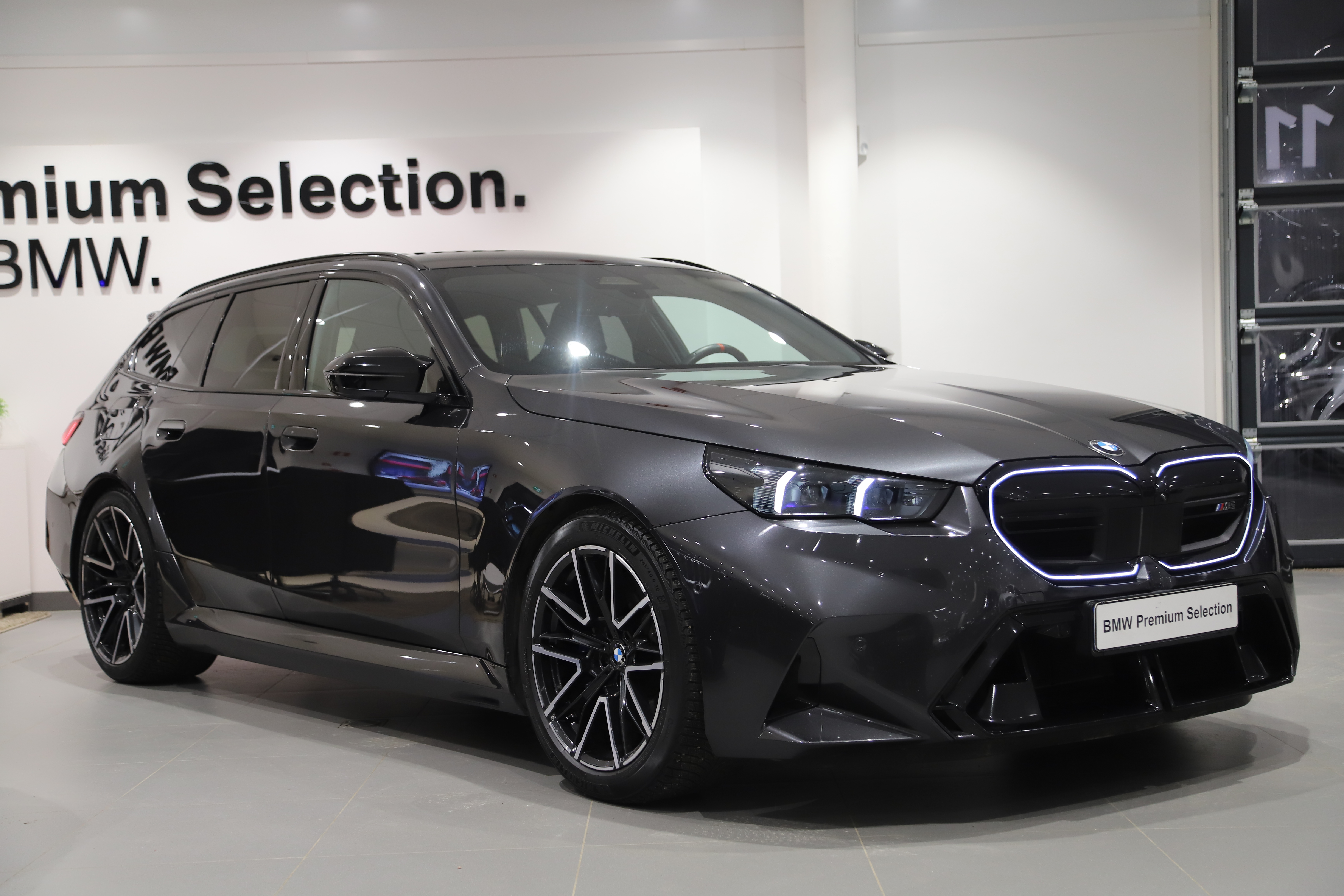 BMW M5 Touring Steptronic, 727hk, 2025