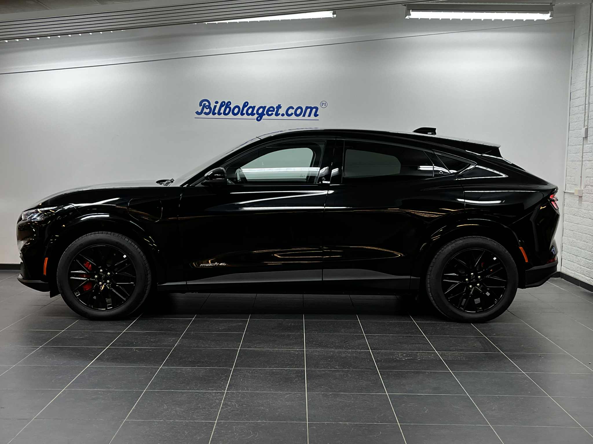 Ford Mustang Mach-E Long Range AWD, 351hp, 2025