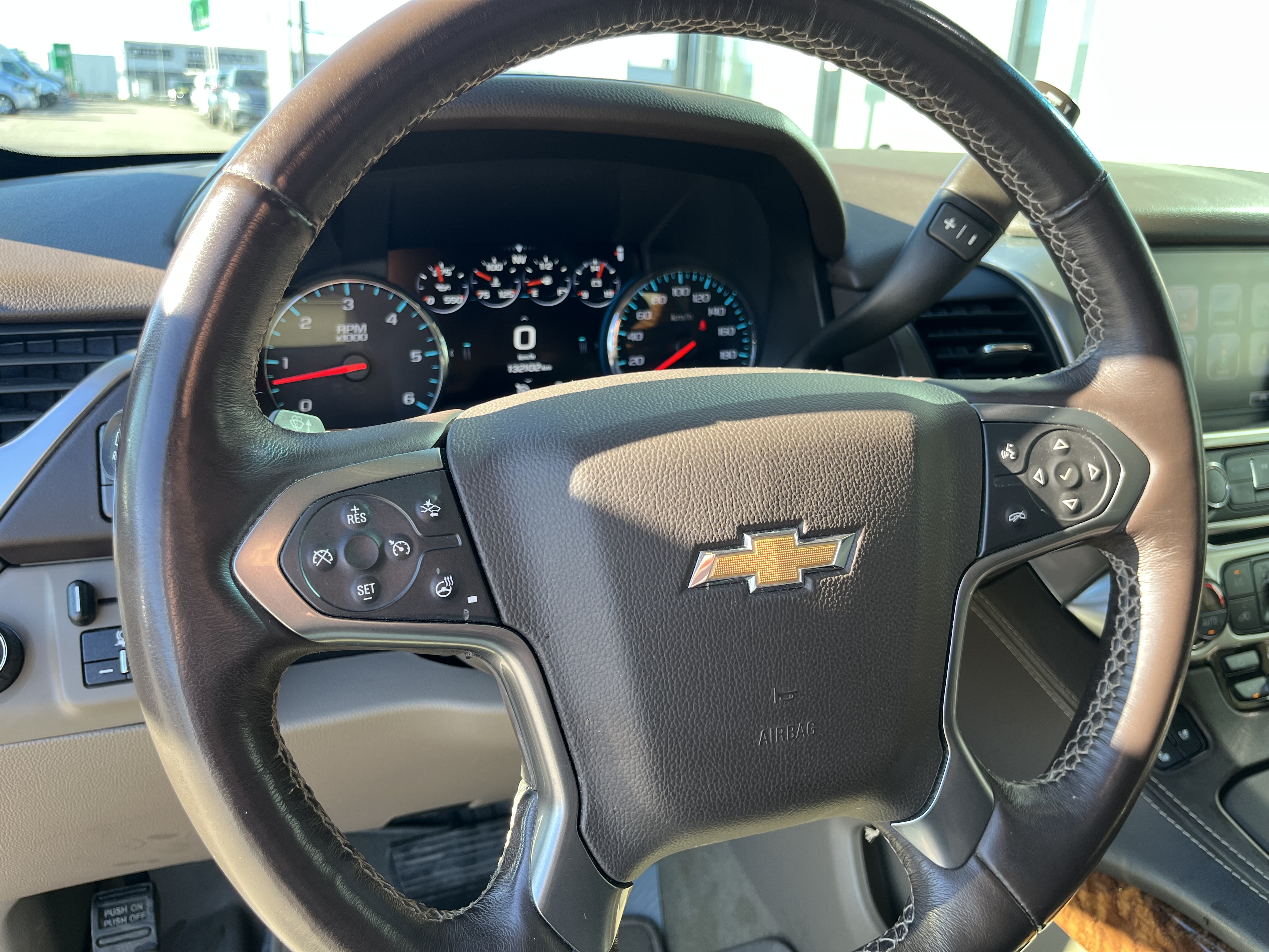 Chevrolet Suburban 5.3 V8 E85 4WD Hydra-Matic, 360hp, 2018