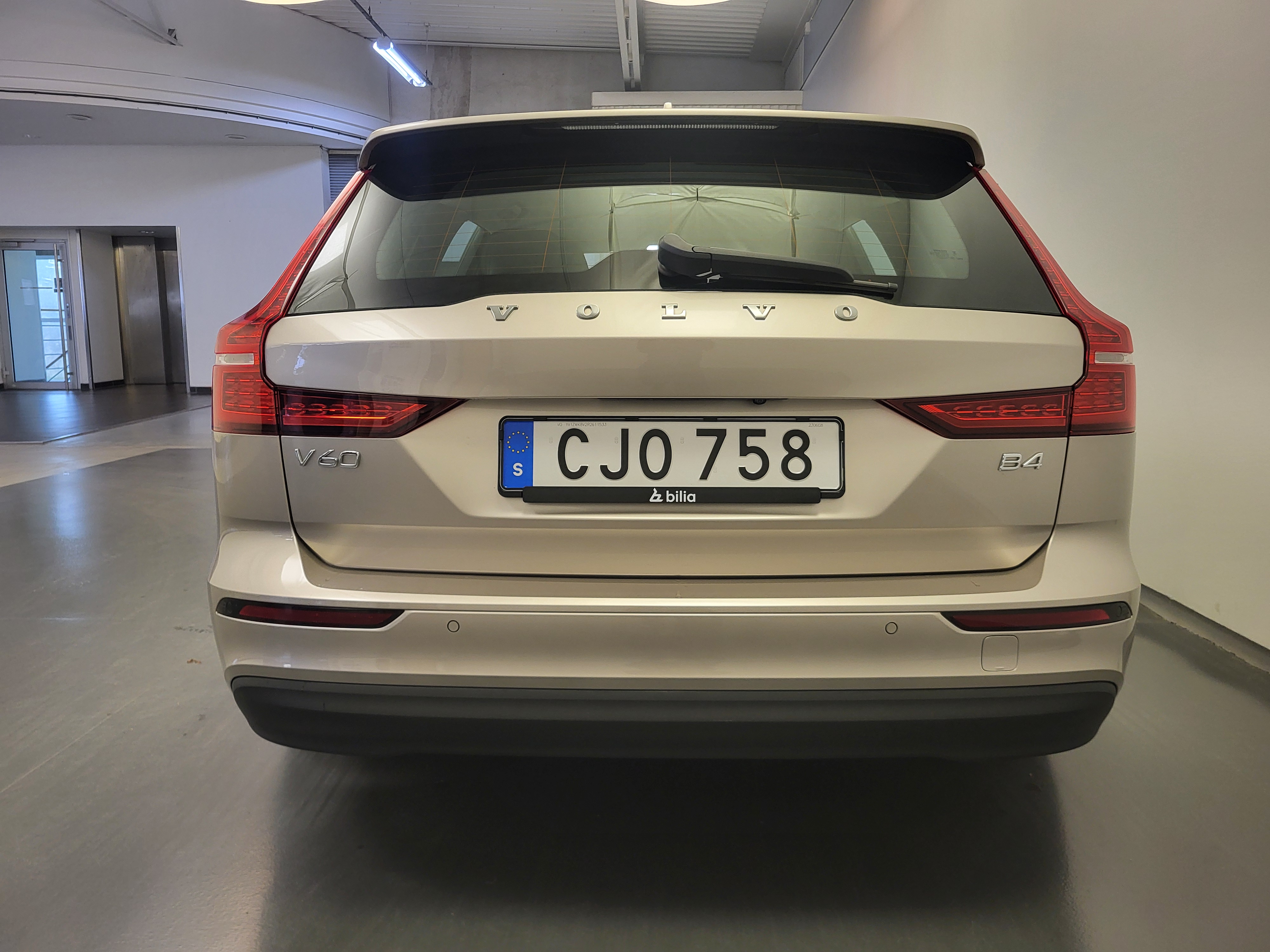 Volvo V60 B4 DCT, 197hk, 2024