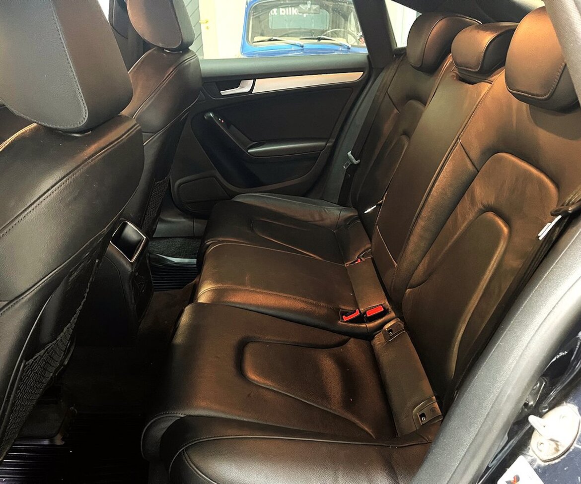 BKE263 Audi A5 Sportback 2.0 TDI DPF DRAG quattro Sline 177hk Wayke