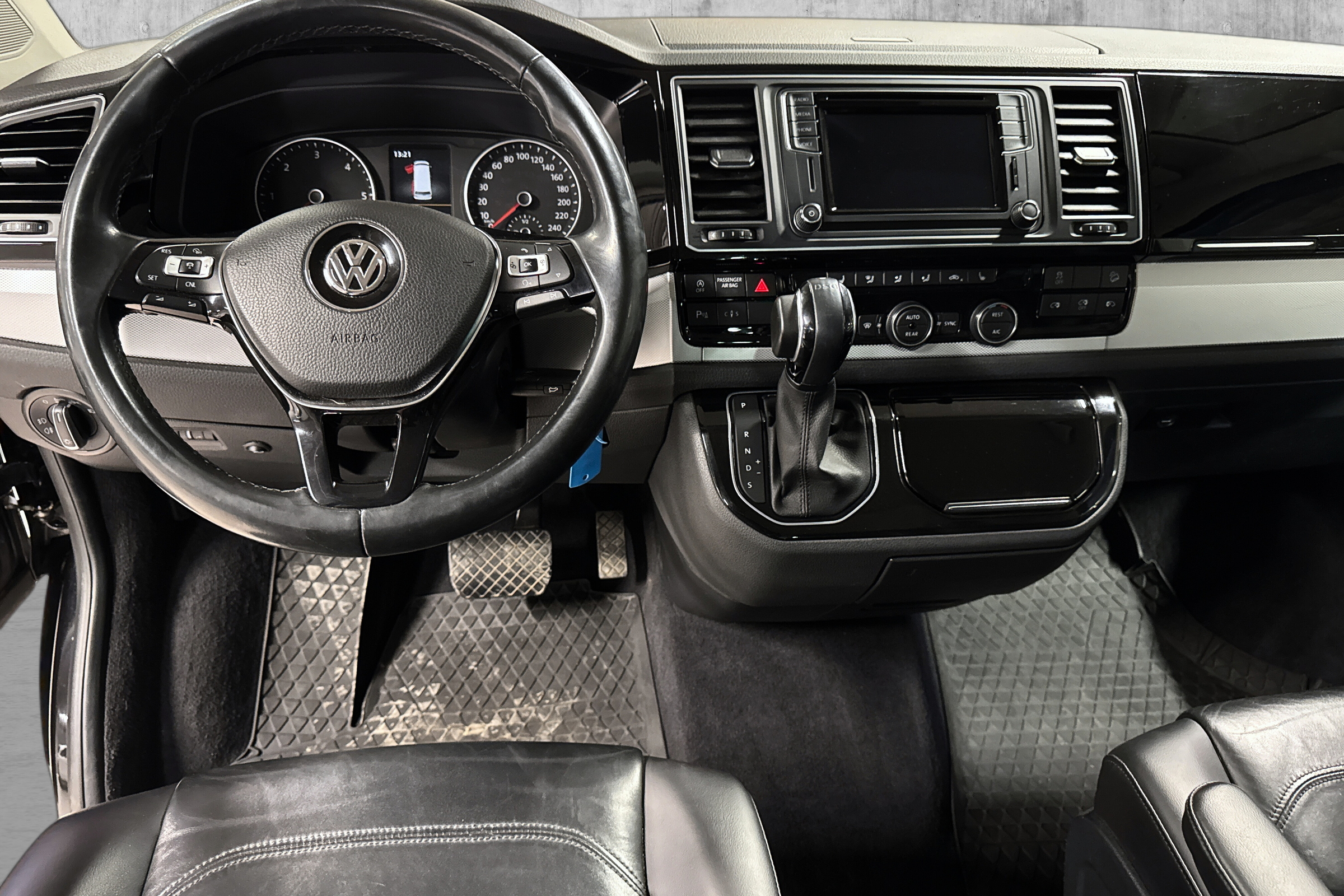 Volkswagen Multivan 2.0 TDI 4Motion DSG Sequential, 7-trins, 204ps, 2017