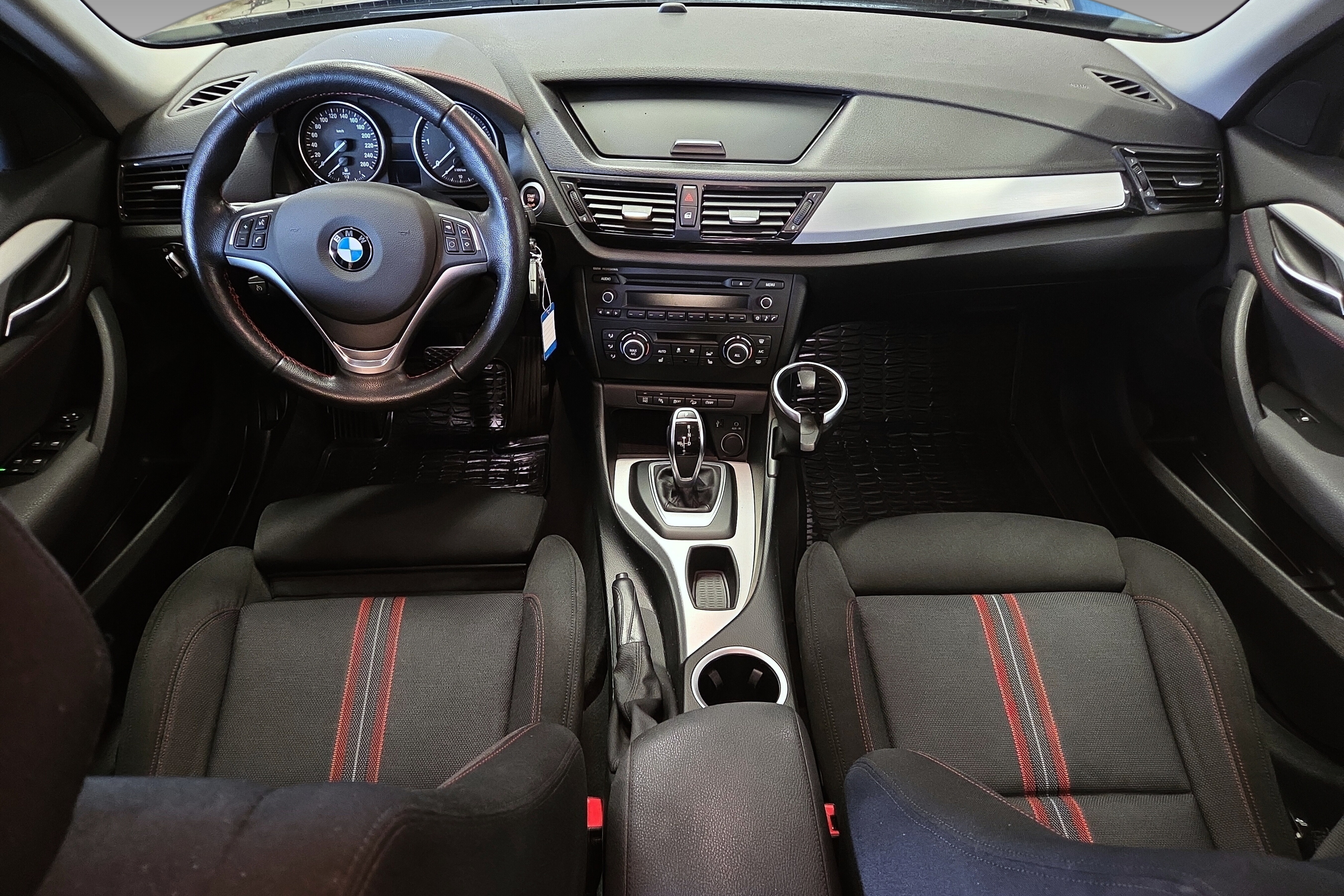 BMW X1 xDrive 20d 2015, photo 7/10