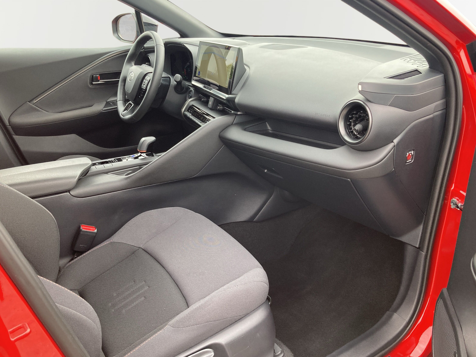 Toyota C-HR 1,8 Style (Vinterhjul) 2025, bild 6/10