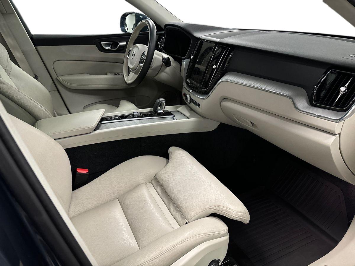 Volvo XC60 Recharge T6 AWD Geartronic, 350hk, 2025