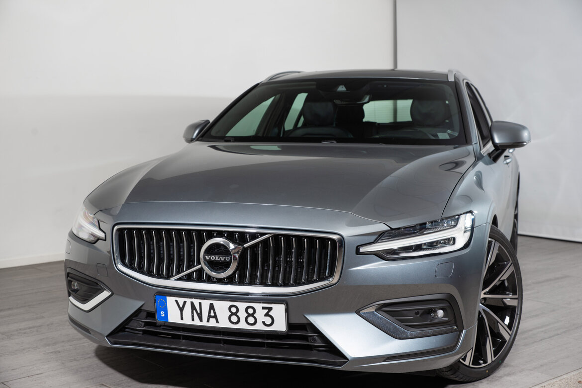 YNA883 – Volvo V60