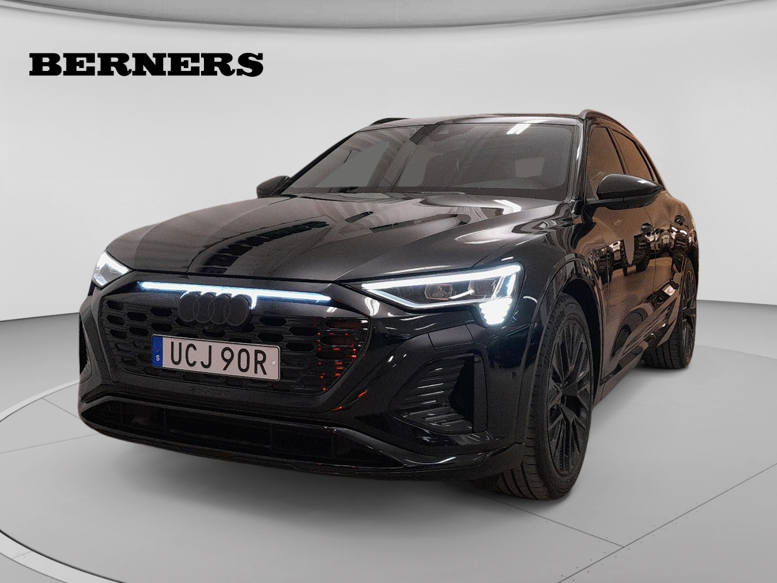 Audi Q8 e-tron 408 hp